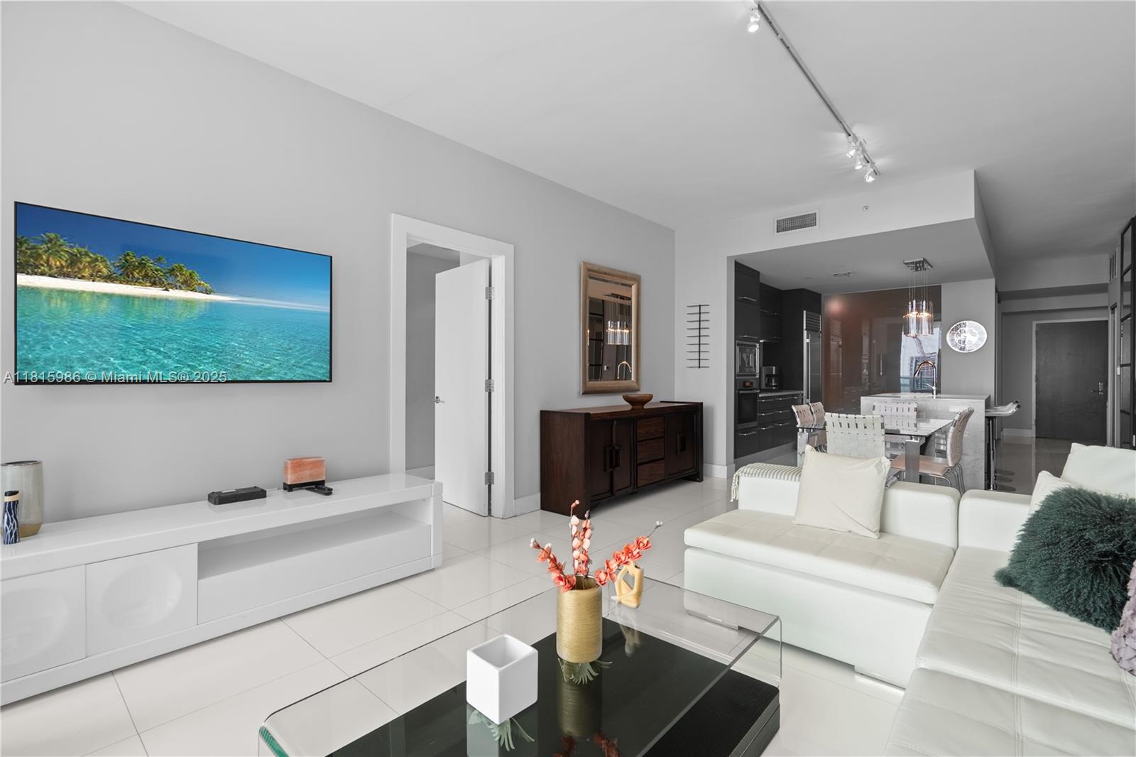 900 BISCAYNE BAY CONDO - Residential Lease