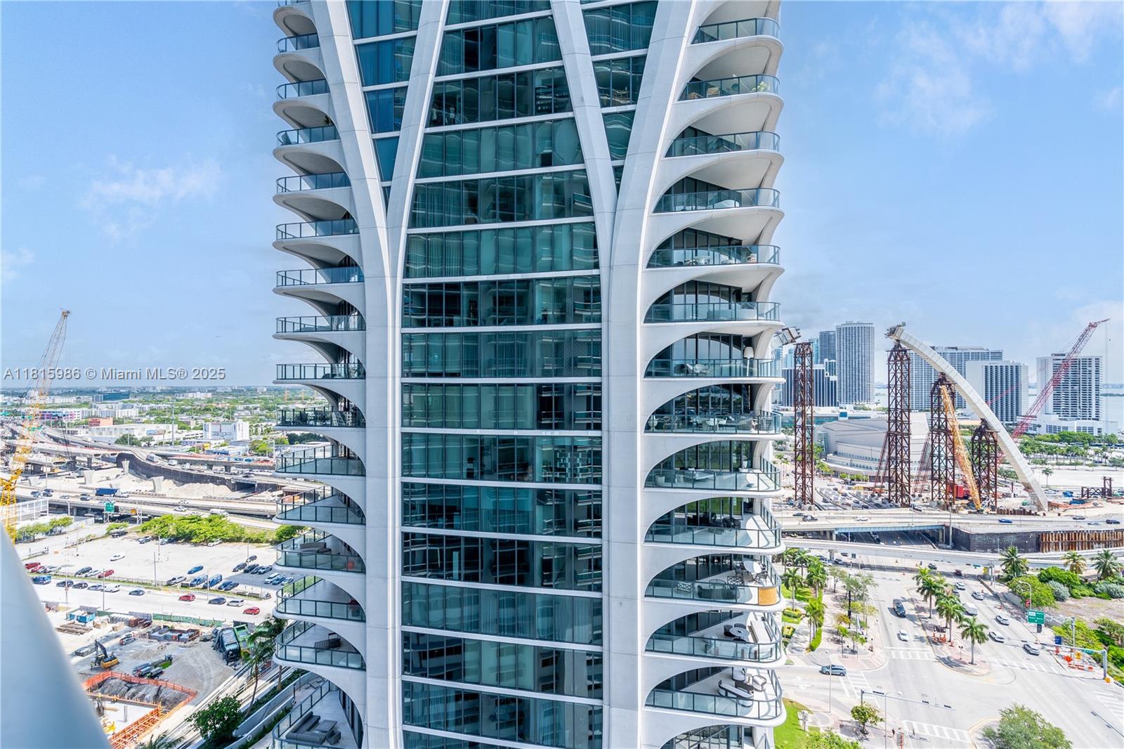 900 BISCAYNE BAY CONDO - Residential Lease