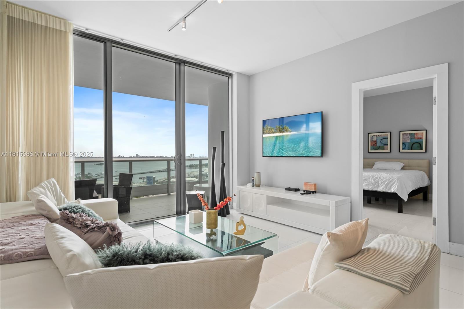 900 Biscayne Blvd 2408