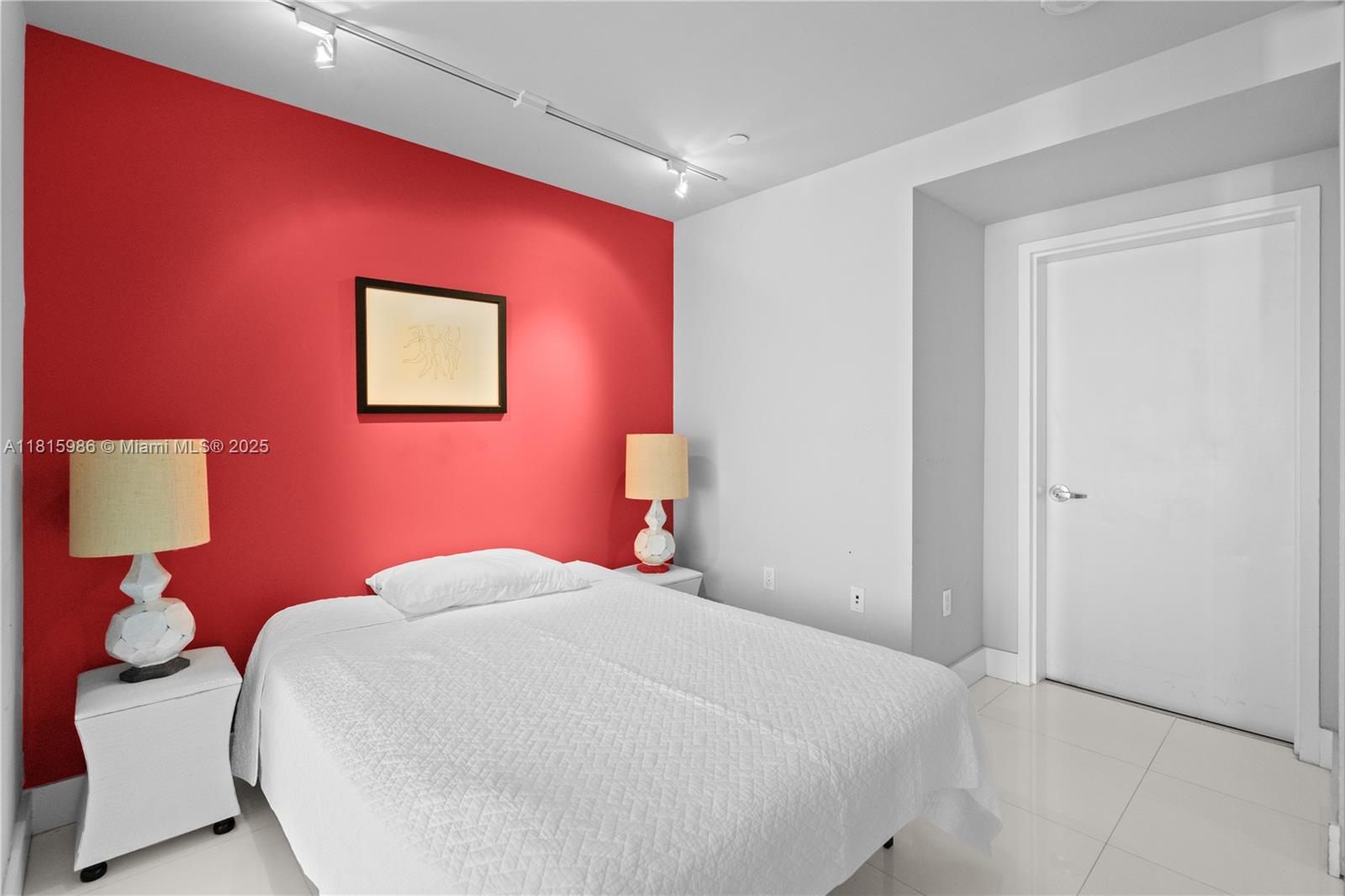 900 BISCAYNE BAY CONDO - Residential Lease