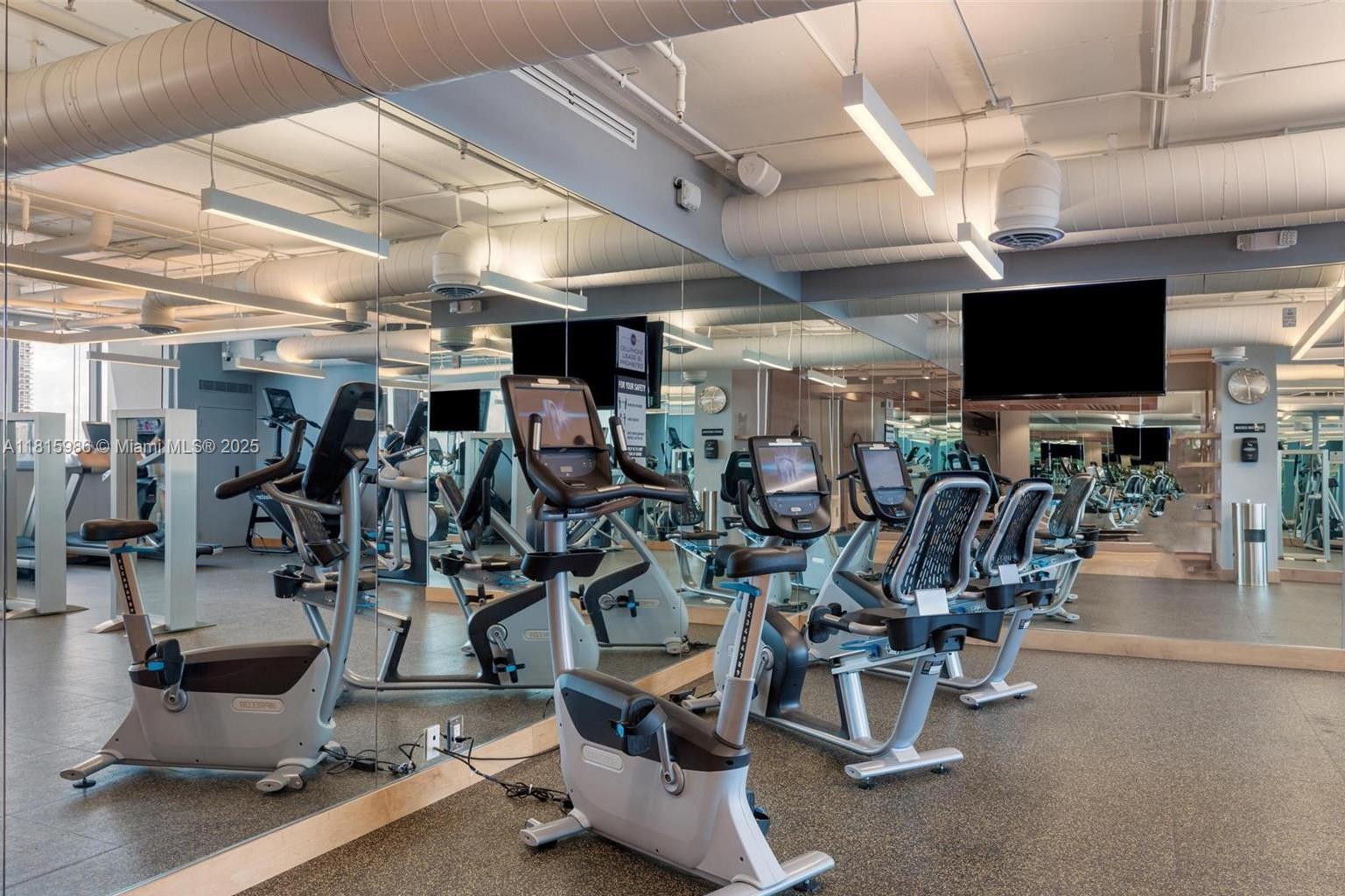 900 BISCAYNE BAY CONDO - Residential Lease