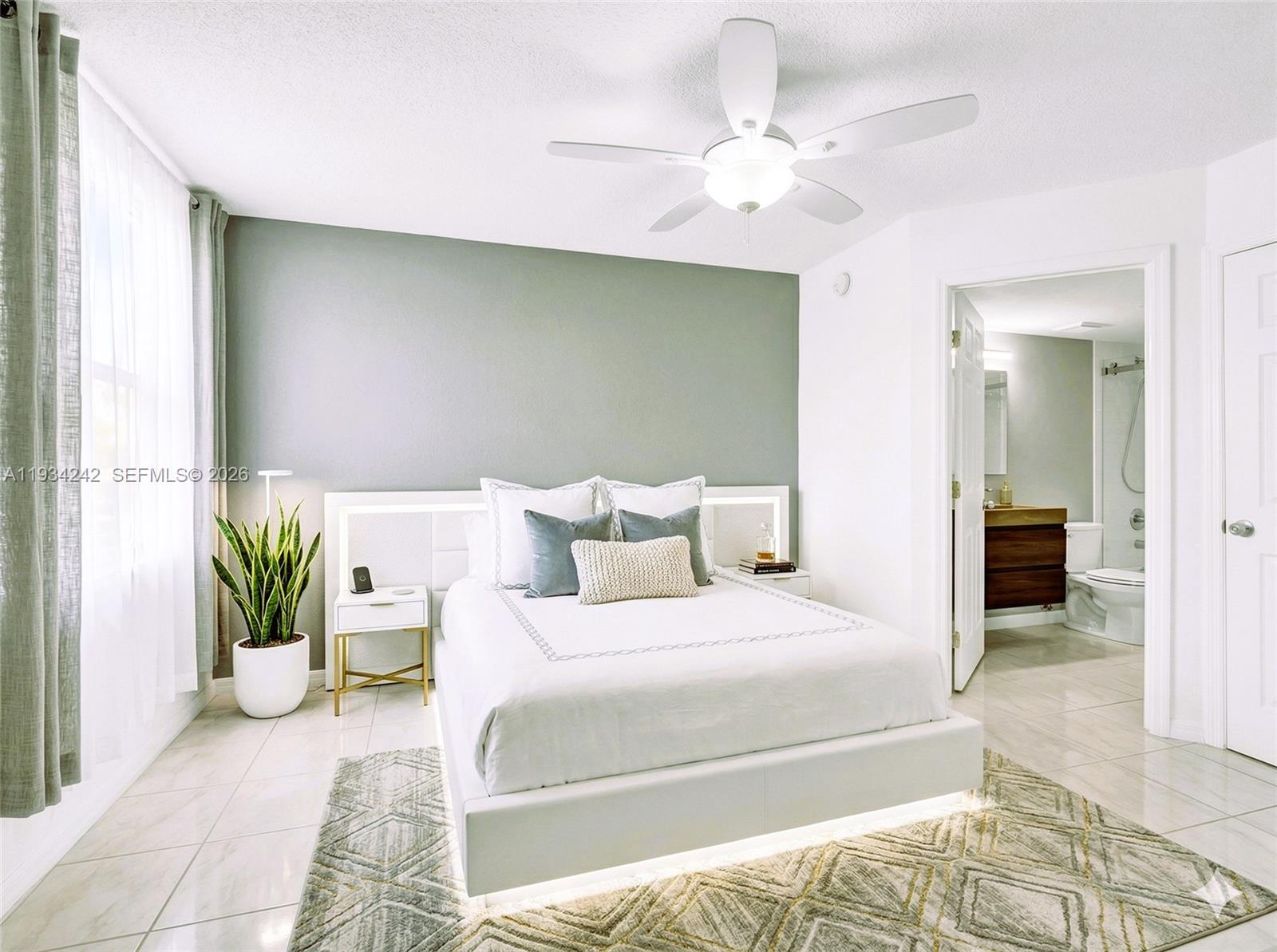 CARIBBEAN BREEZE CONDO - Residential