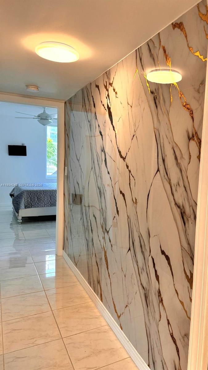 CARIBBEAN BREEZE CONDO - Residential