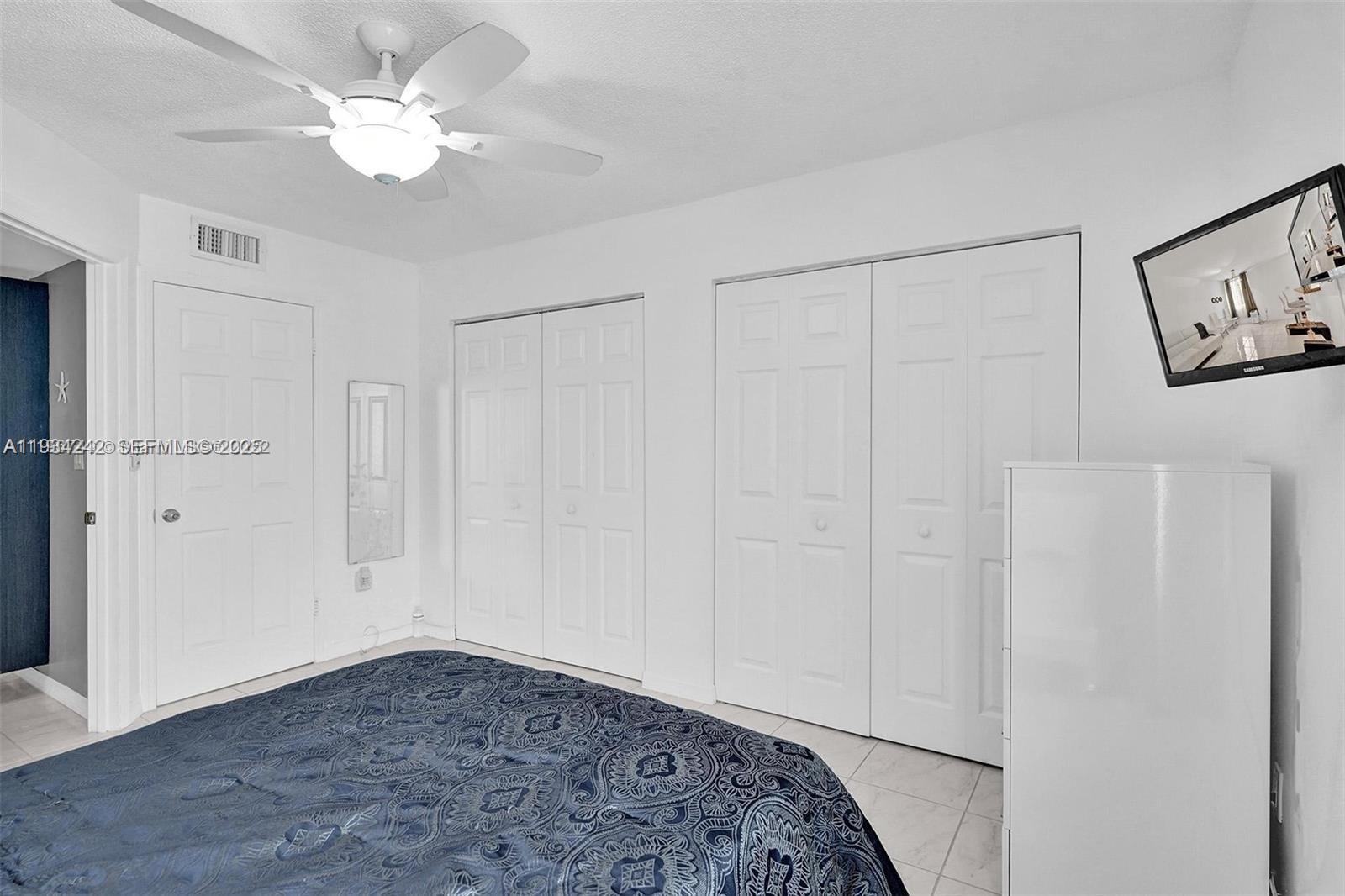 CARIBBEAN BREEZE CONDO - Residential