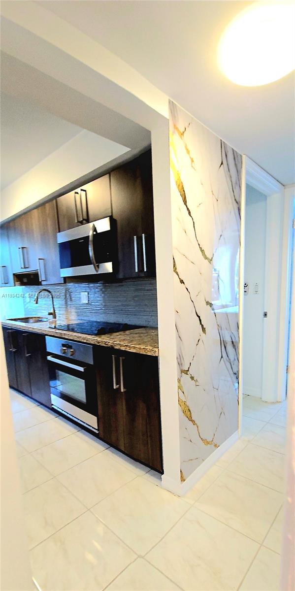 CARIBBEAN BREEZE CONDO - Residential