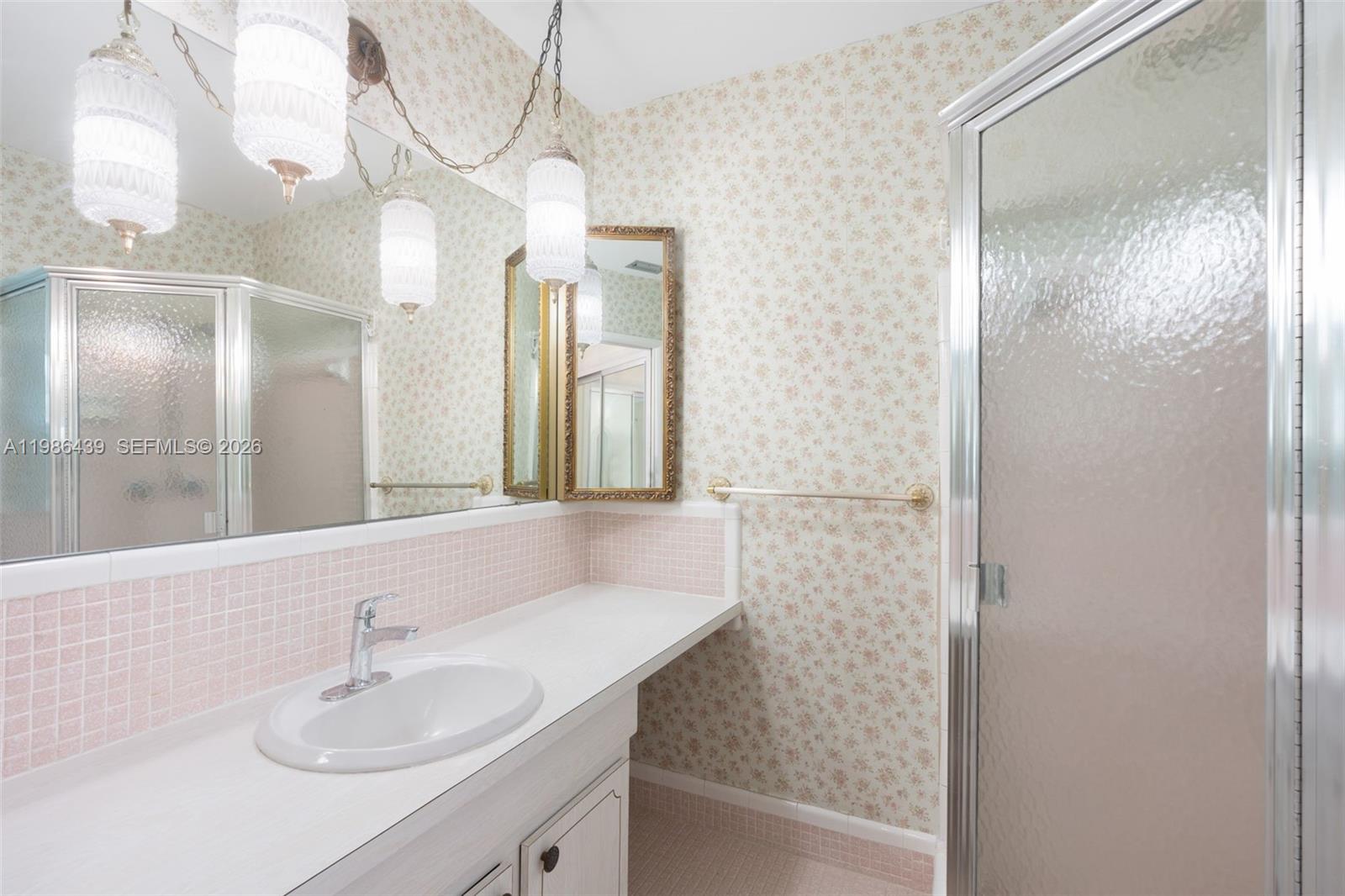 OAKLAND HILLS 5 SEC - Residential