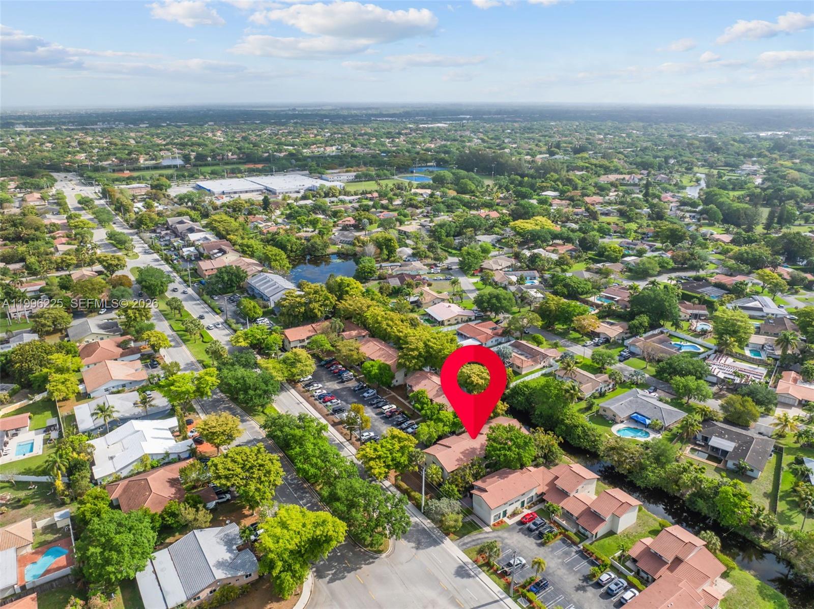 LOVINS TOWNHOUSES CONDO - Residential