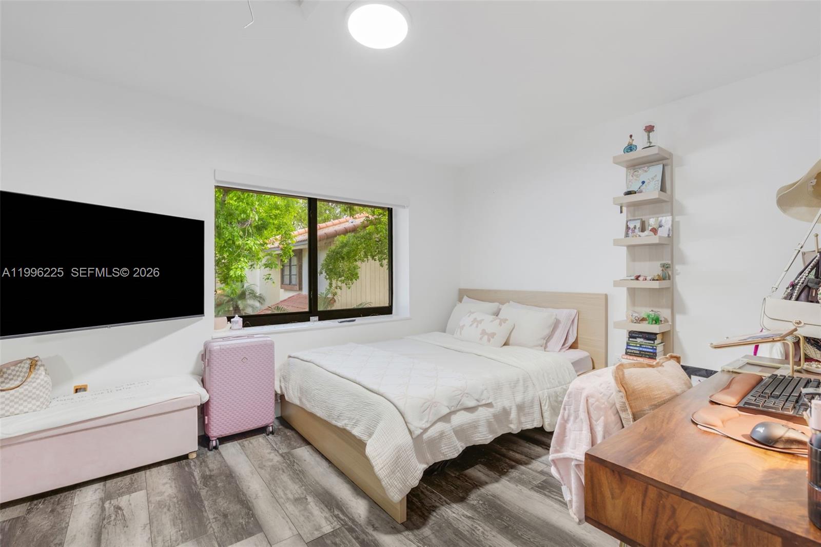 LOVINS TOWNHOUSES CONDO - Residential