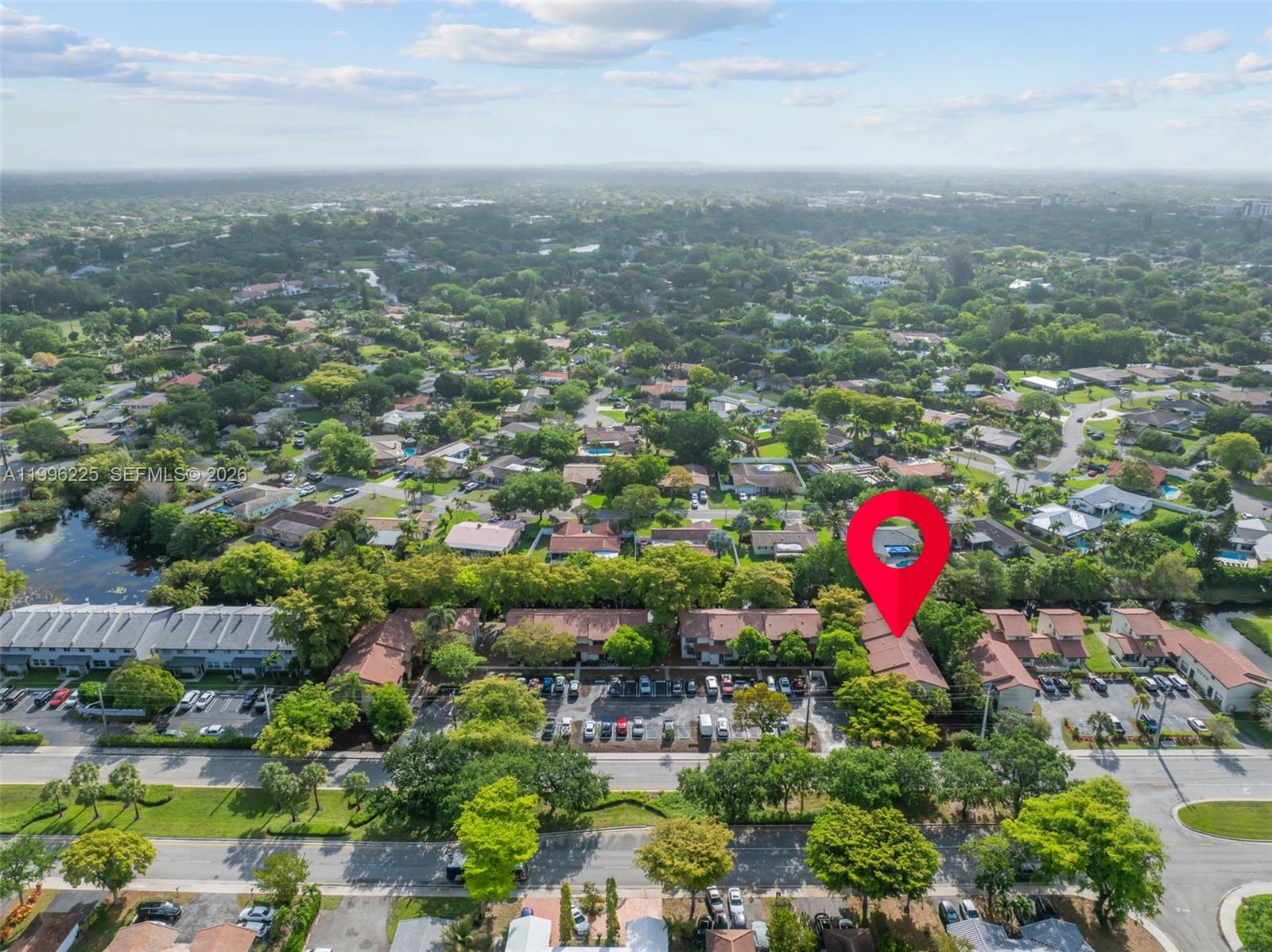 LOVINS TOWNHOUSES CONDO - Residential