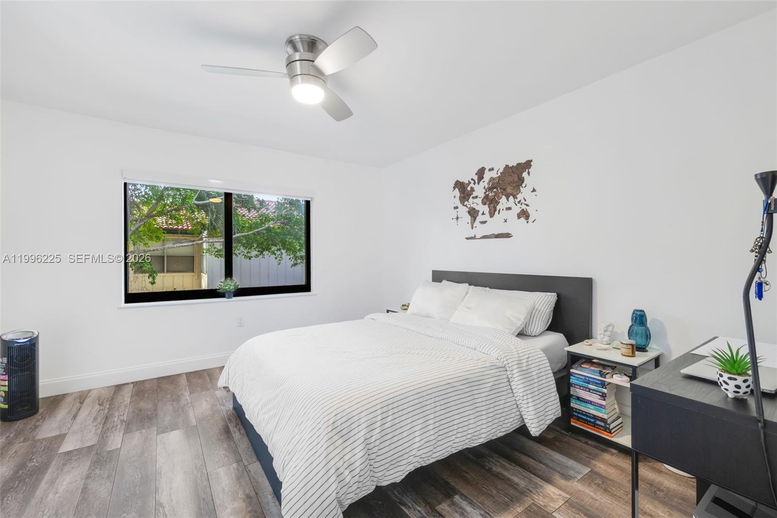 LOVINS TOWNHOUSES CONDO - Residential