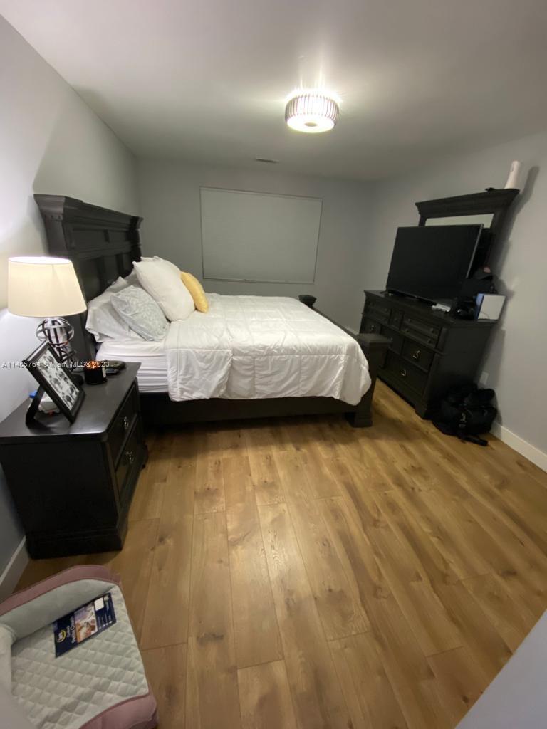 INDIAN SUMMER VILG CONDO - Residential
