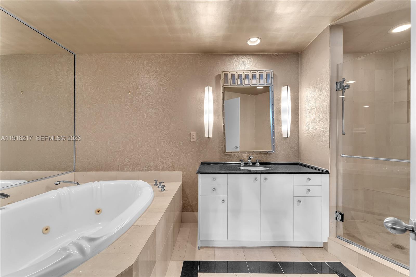 PORTOFINO TOWER CONDO - Residential