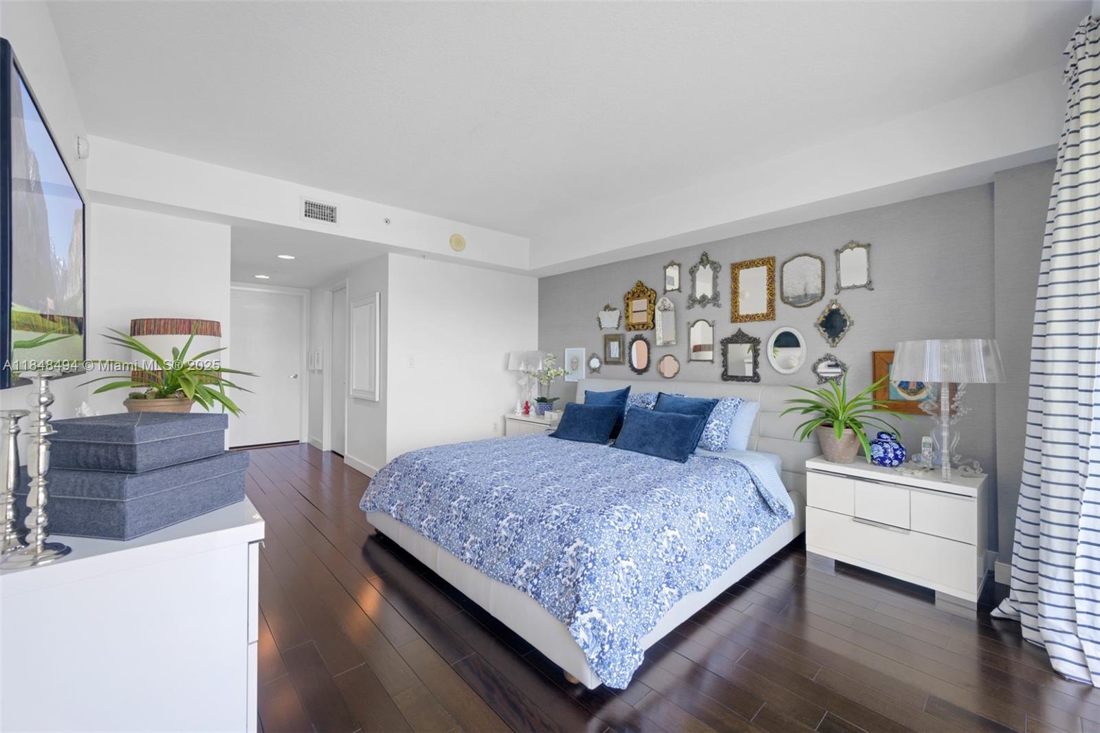 ST TROPEZ ON THE BAY 1 CO - Residential Lease