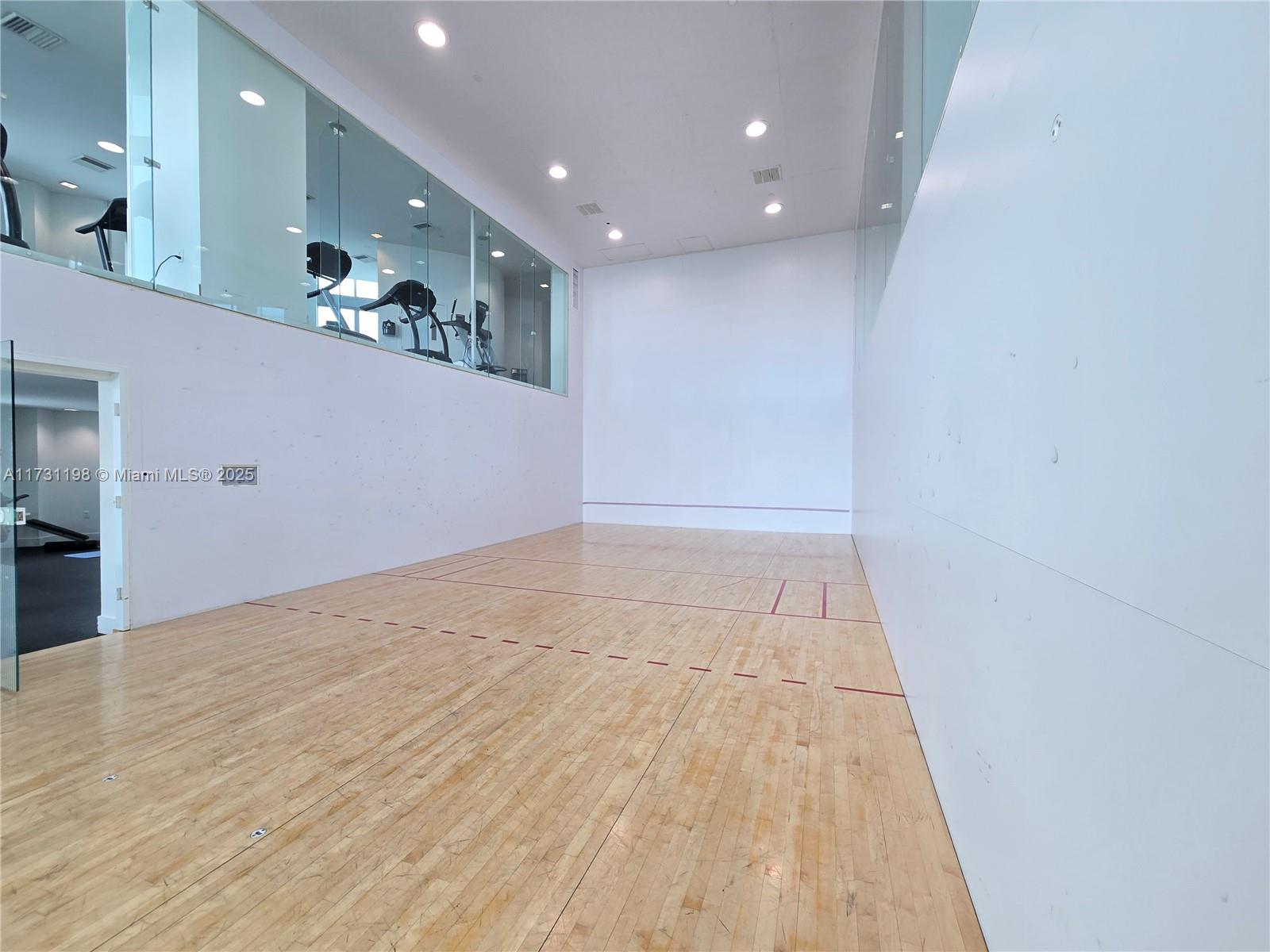 WIND CONDO - Residential Lease