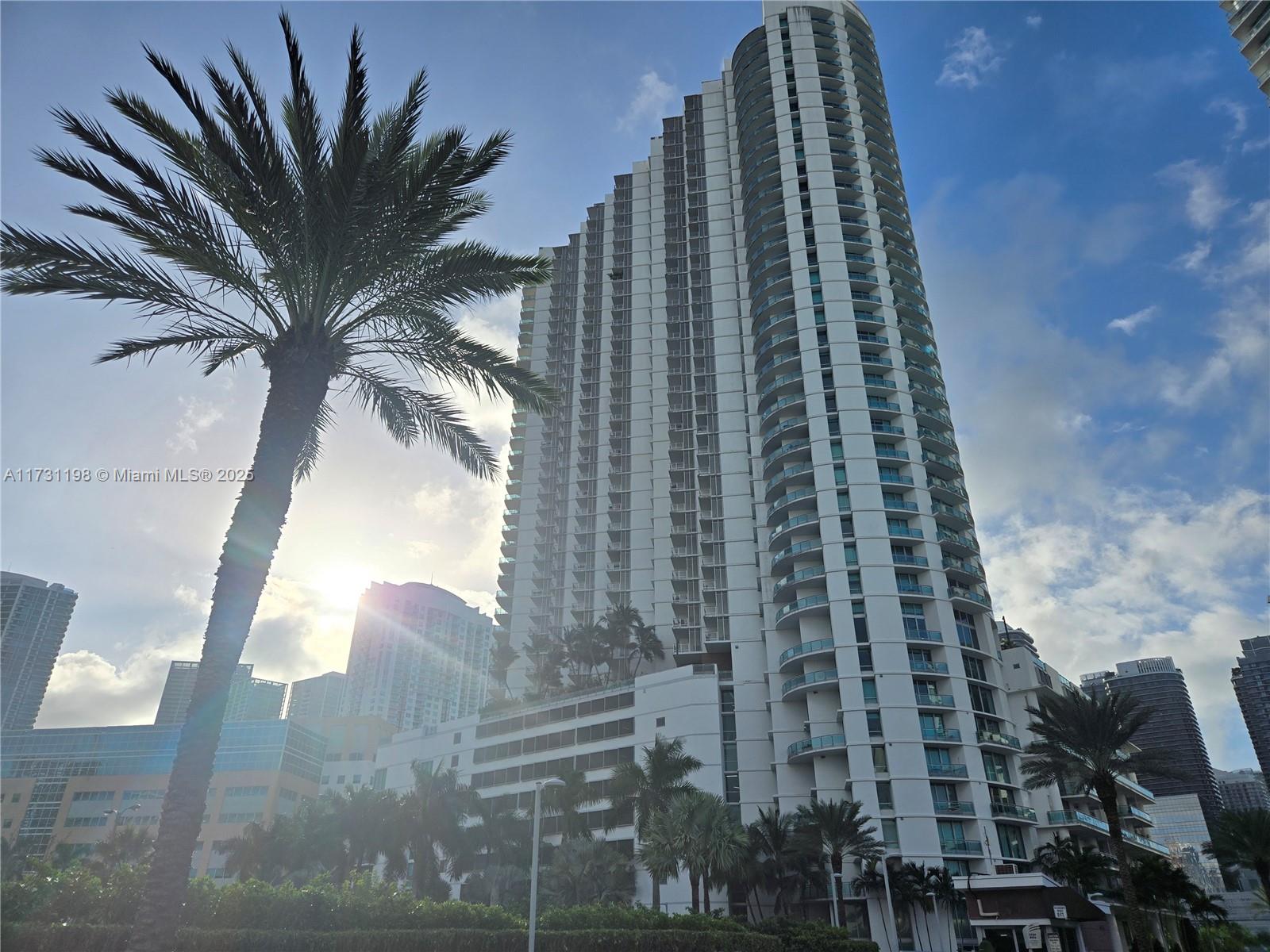 WIND CONDO - Residential Lease