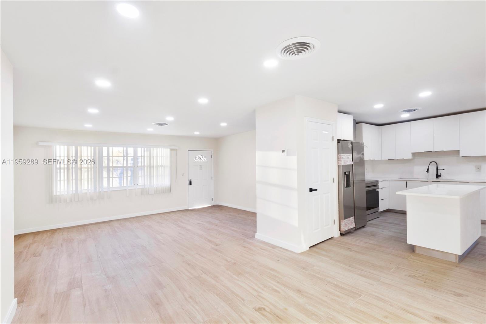 MIRAMAR SEC 6 - Residential