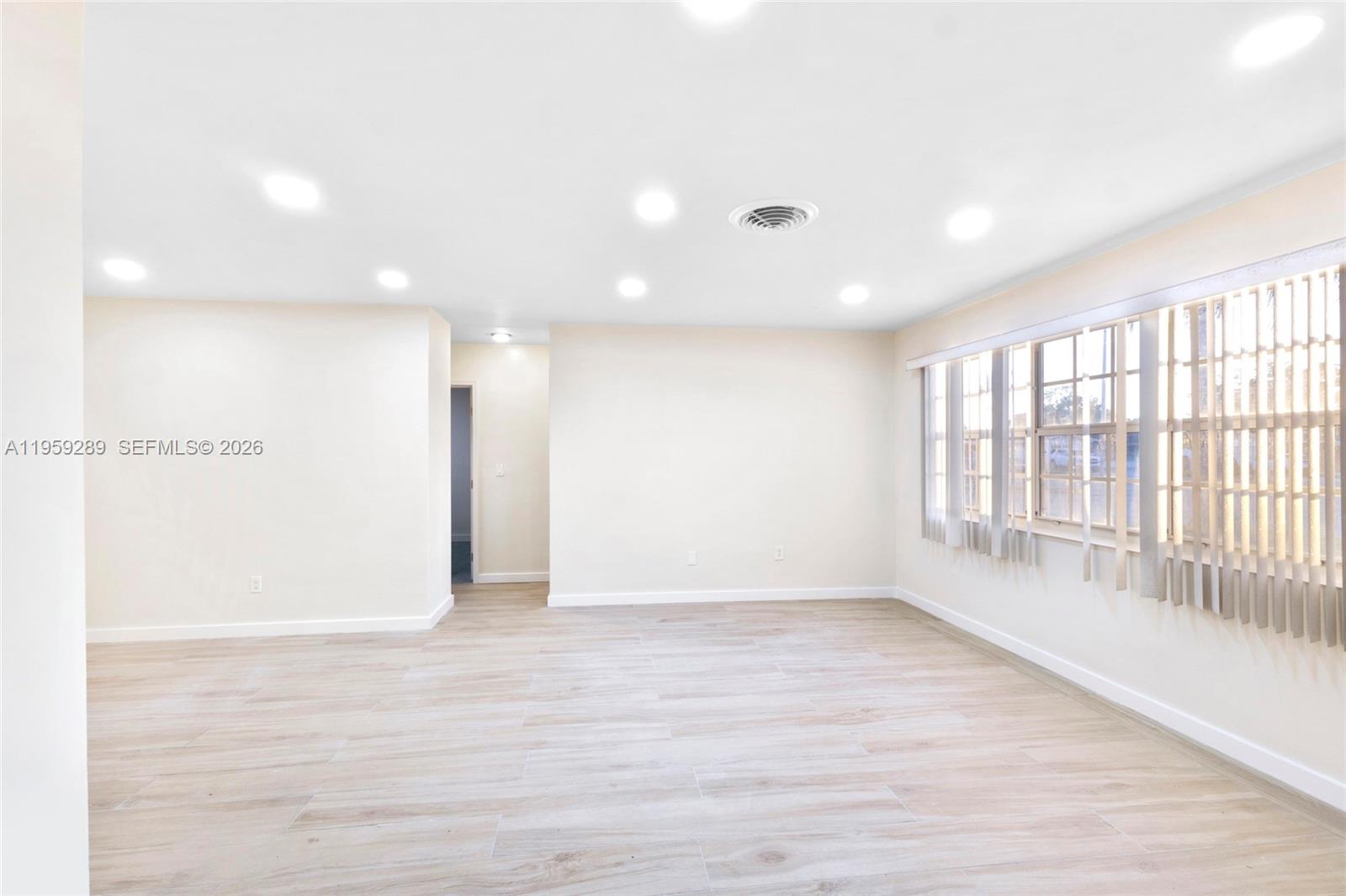 MIRAMAR SEC 6 - Residential