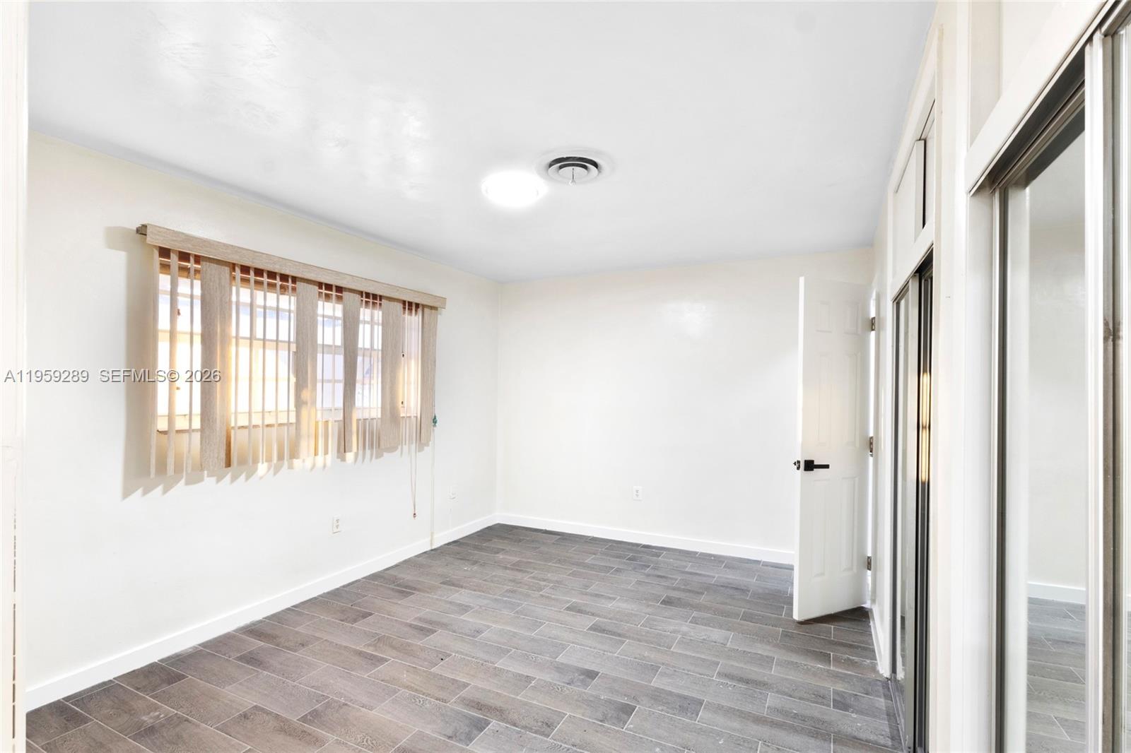 MIRAMAR SEC 6 - Residential