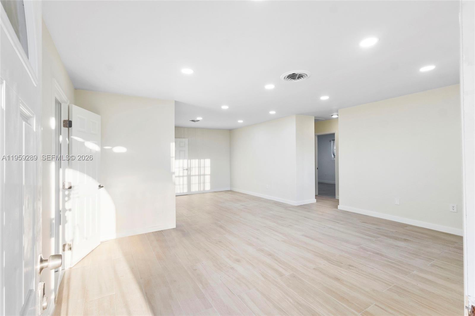 MIRAMAR SEC 6 - Residential