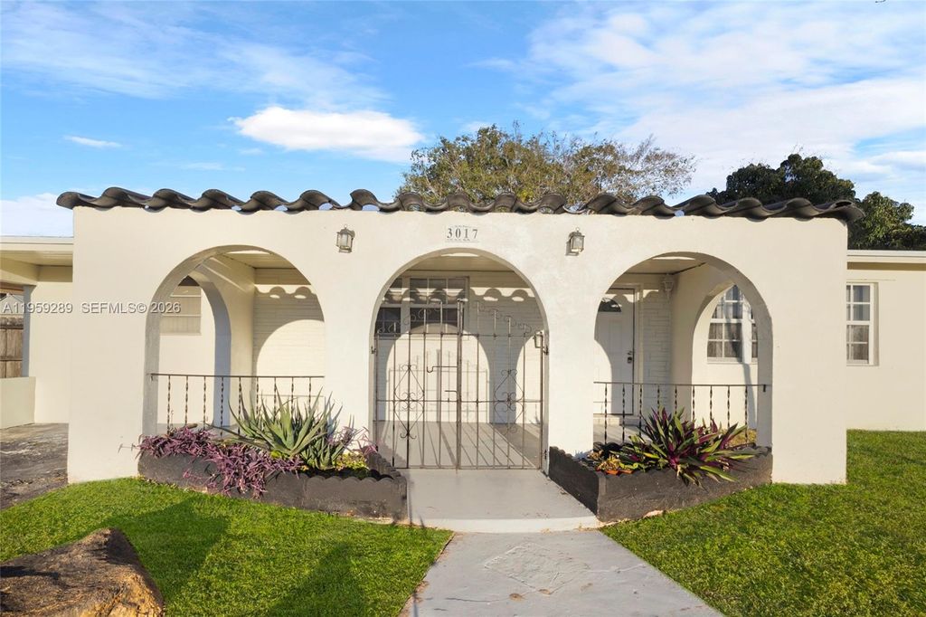 Photo of 3017 Bahama Dr, Miramar, FL 33023 (MLS # A11959289)