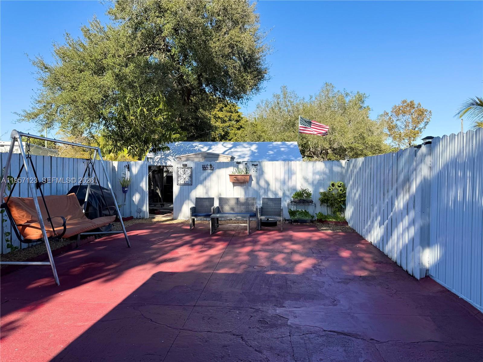 HOLLYWOOD BEACH HEIGHTS S - Residential