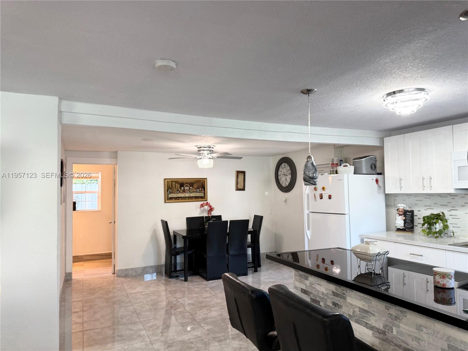 HOLLYWOOD BEACH HEIGHTS S - Residential