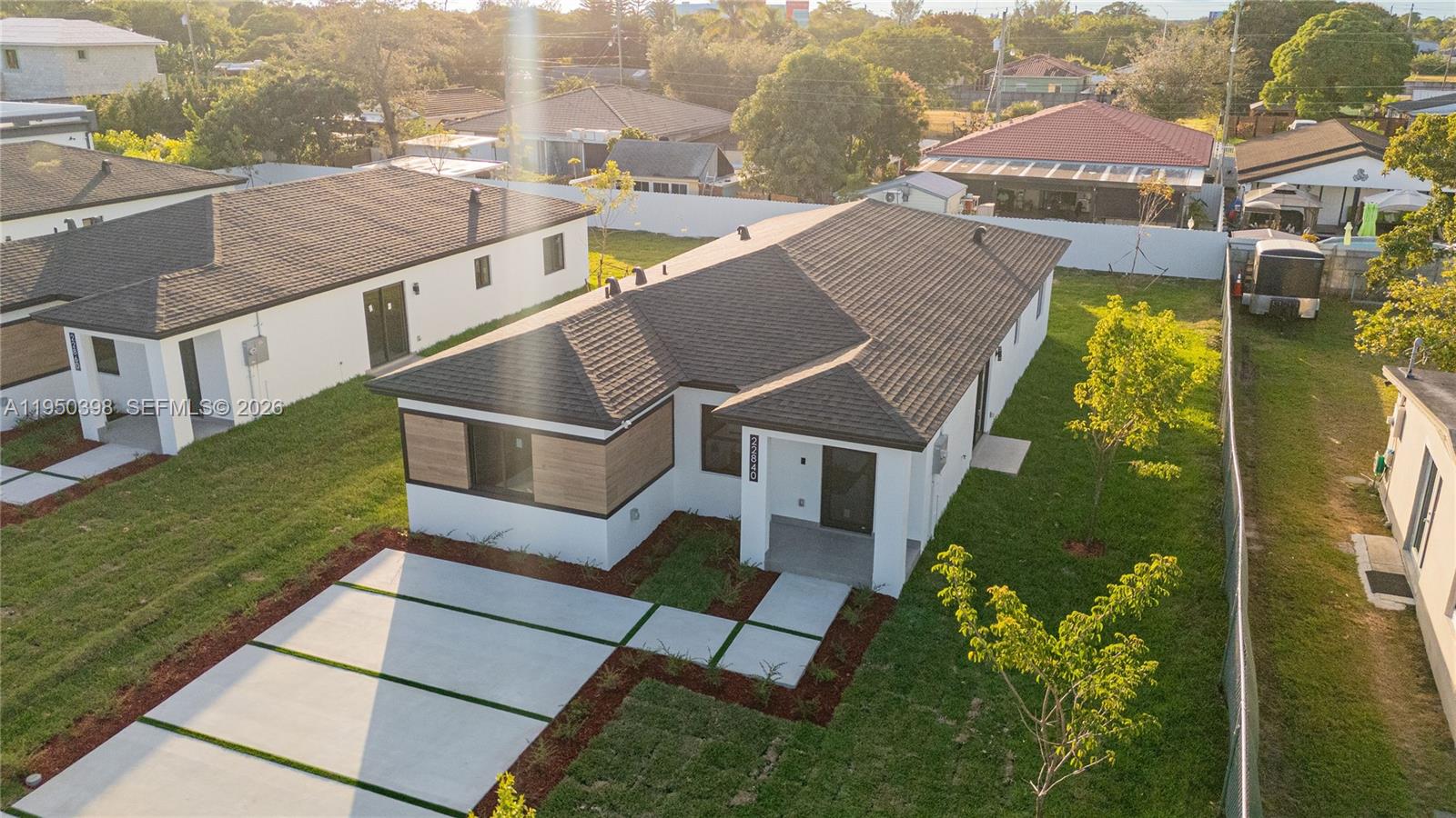 SILVER PALM PARK - Residential