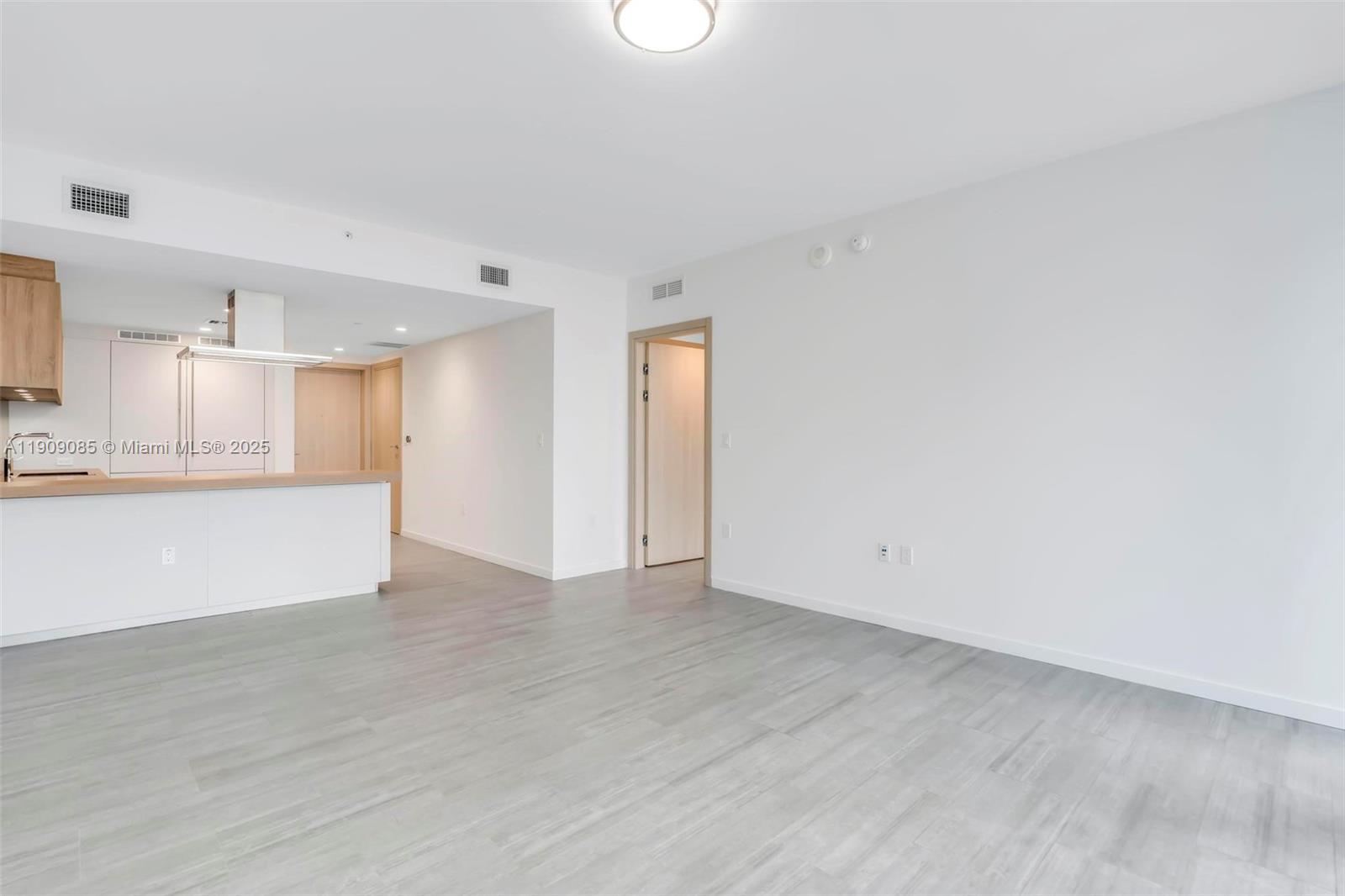 BRICKELL FLATIRON CONDO - Residential Lease