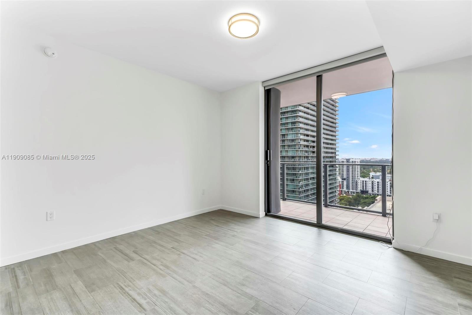 BRICKELL FLATIRON CONDO - Residential Lease
