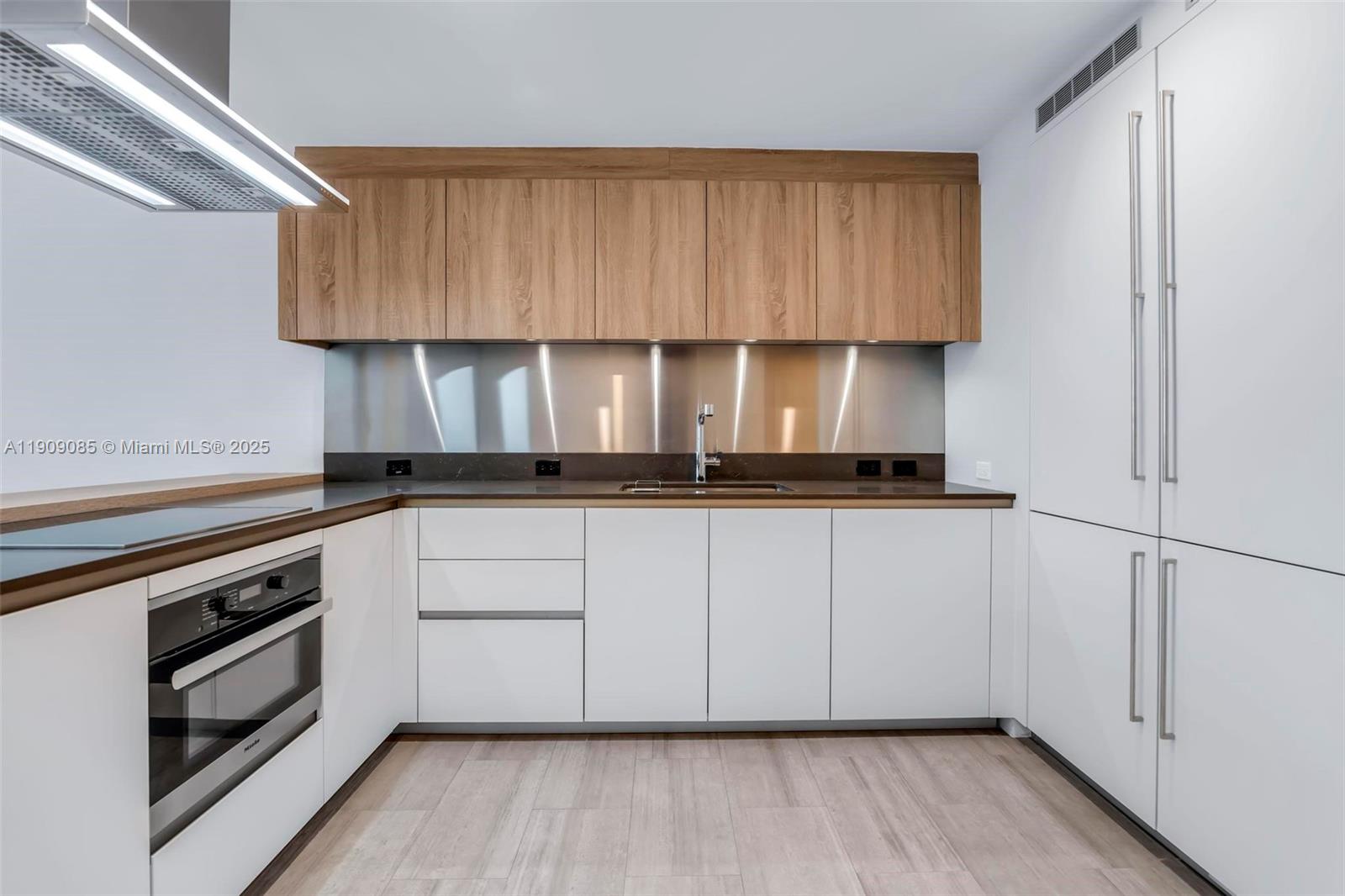 BRICKELL FLATIRON CONDO - Residential Lease