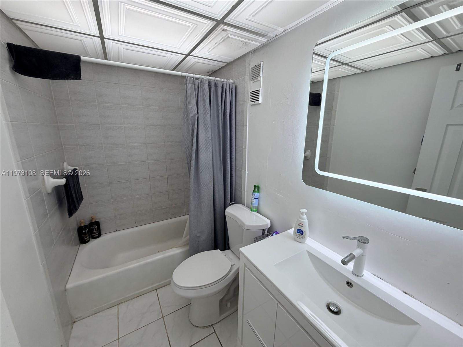 IMPERIAL TERRACES CONDO - Residential