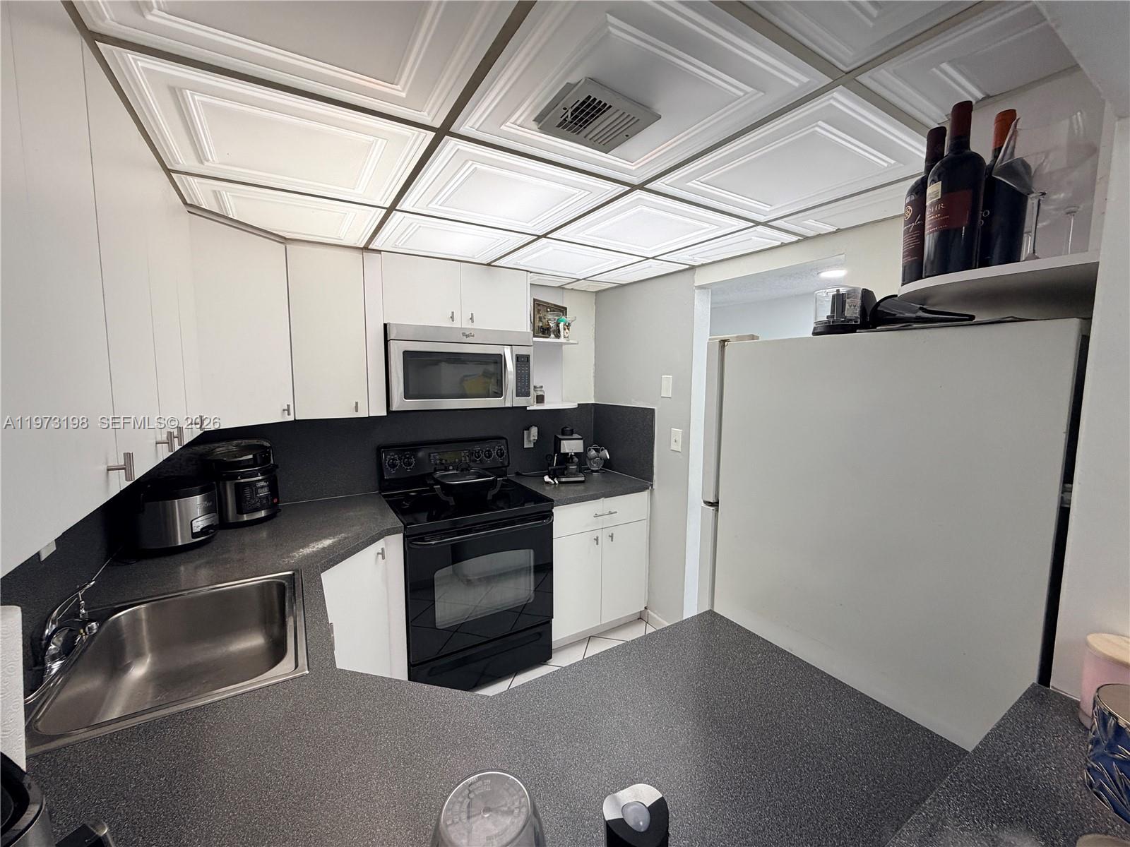 IMPERIAL TERRACES CONDO - Residential