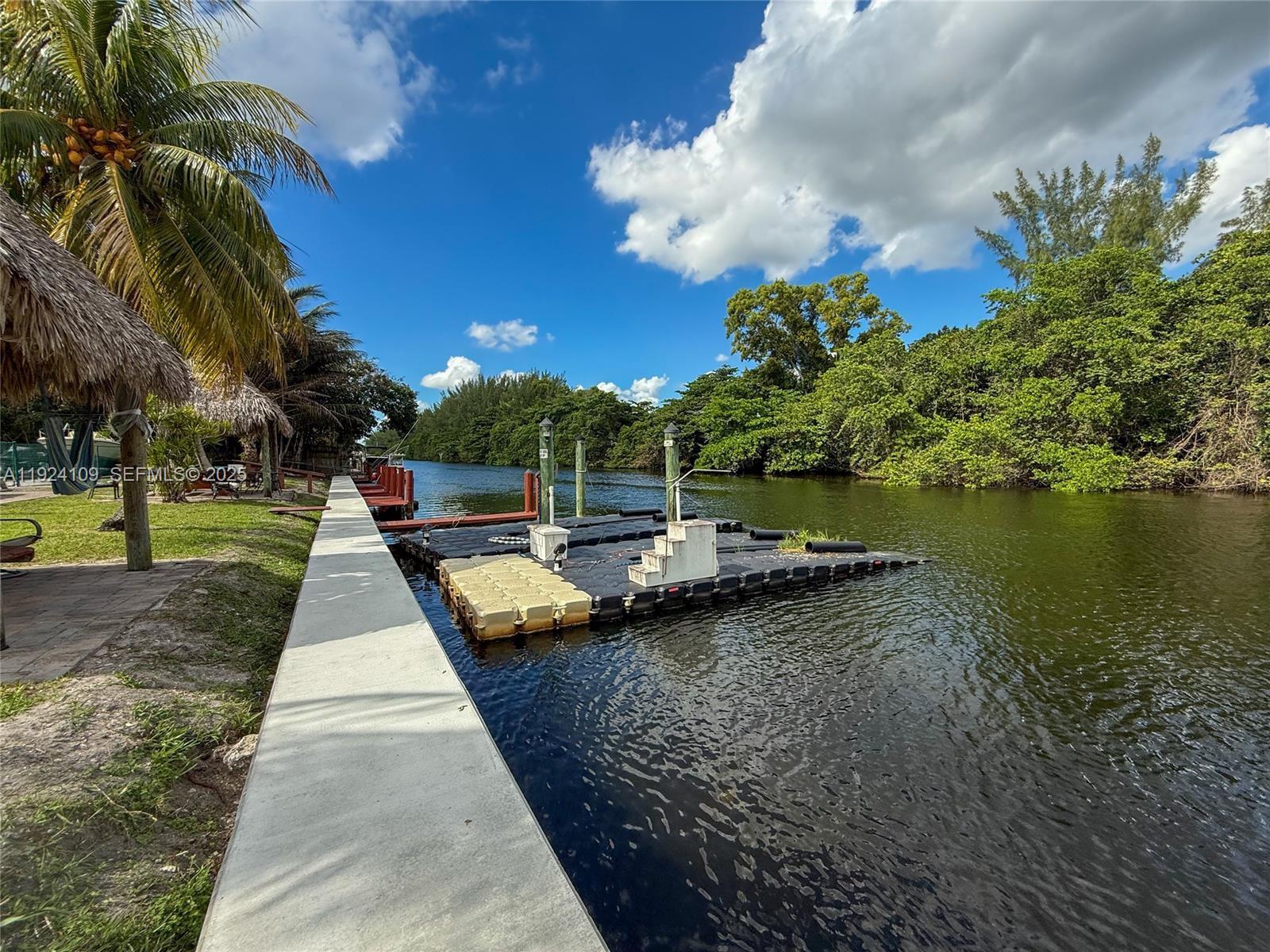 CANAL GROVES CONDO - Residential Lease