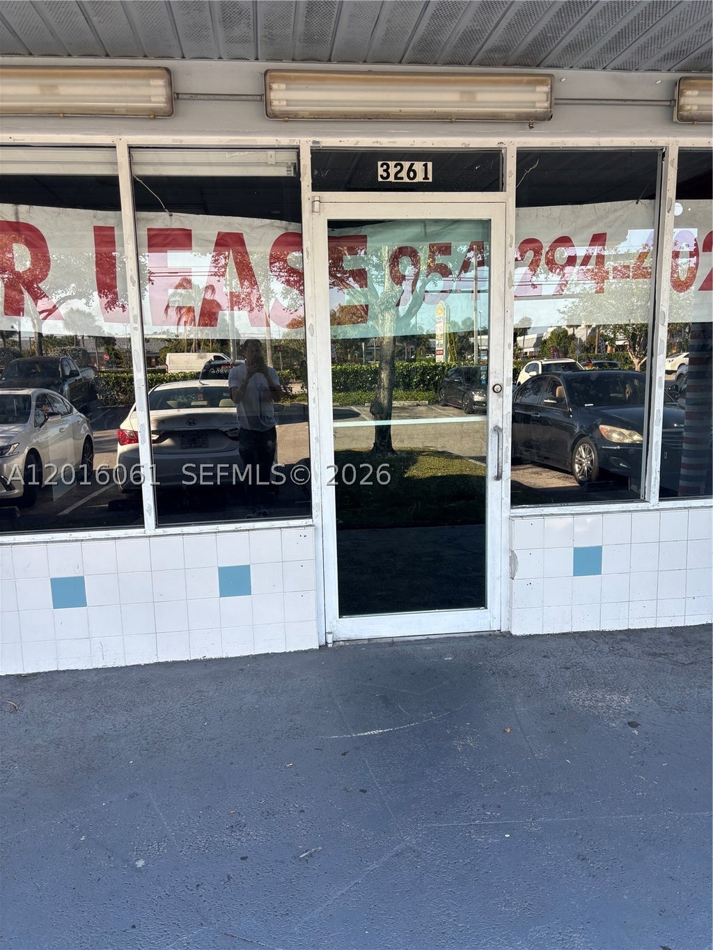 Photo of 3261 Davie Blvd, Fort Lauderdale, FL 33312 (MLS # A12016061)