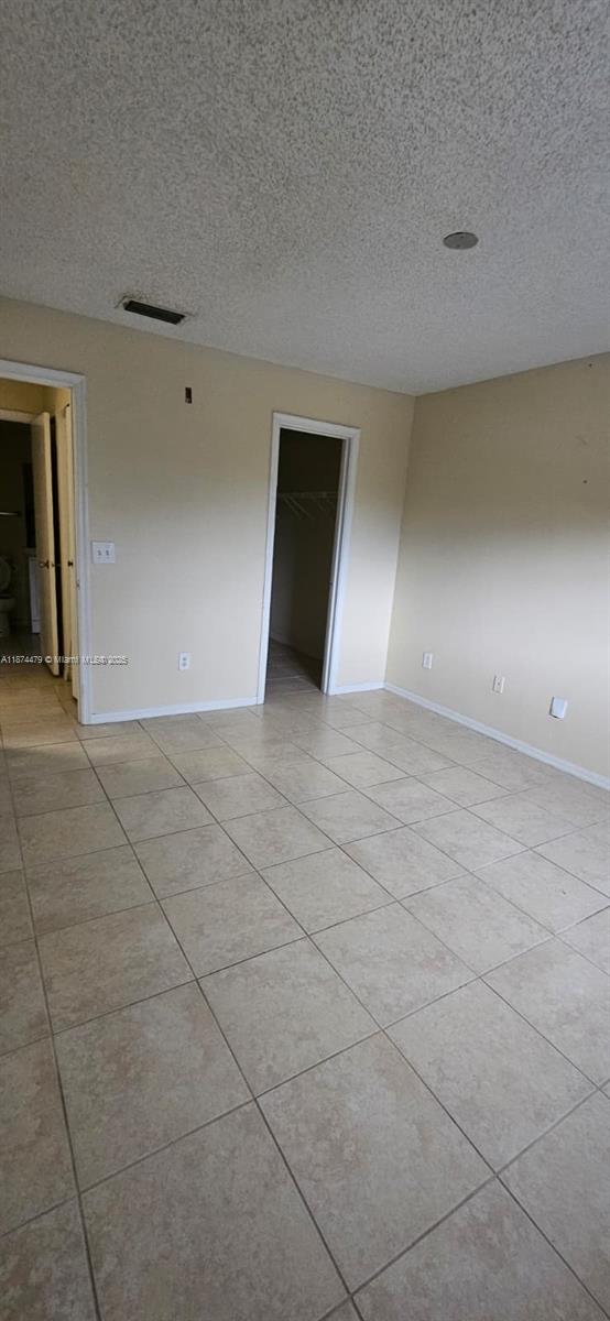 LAKEWOOD AT EMERALD HILLS - Residential Lease