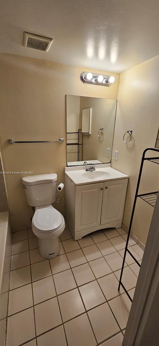 LAKEWOOD AT EMERALD HILLS - Residential Lease