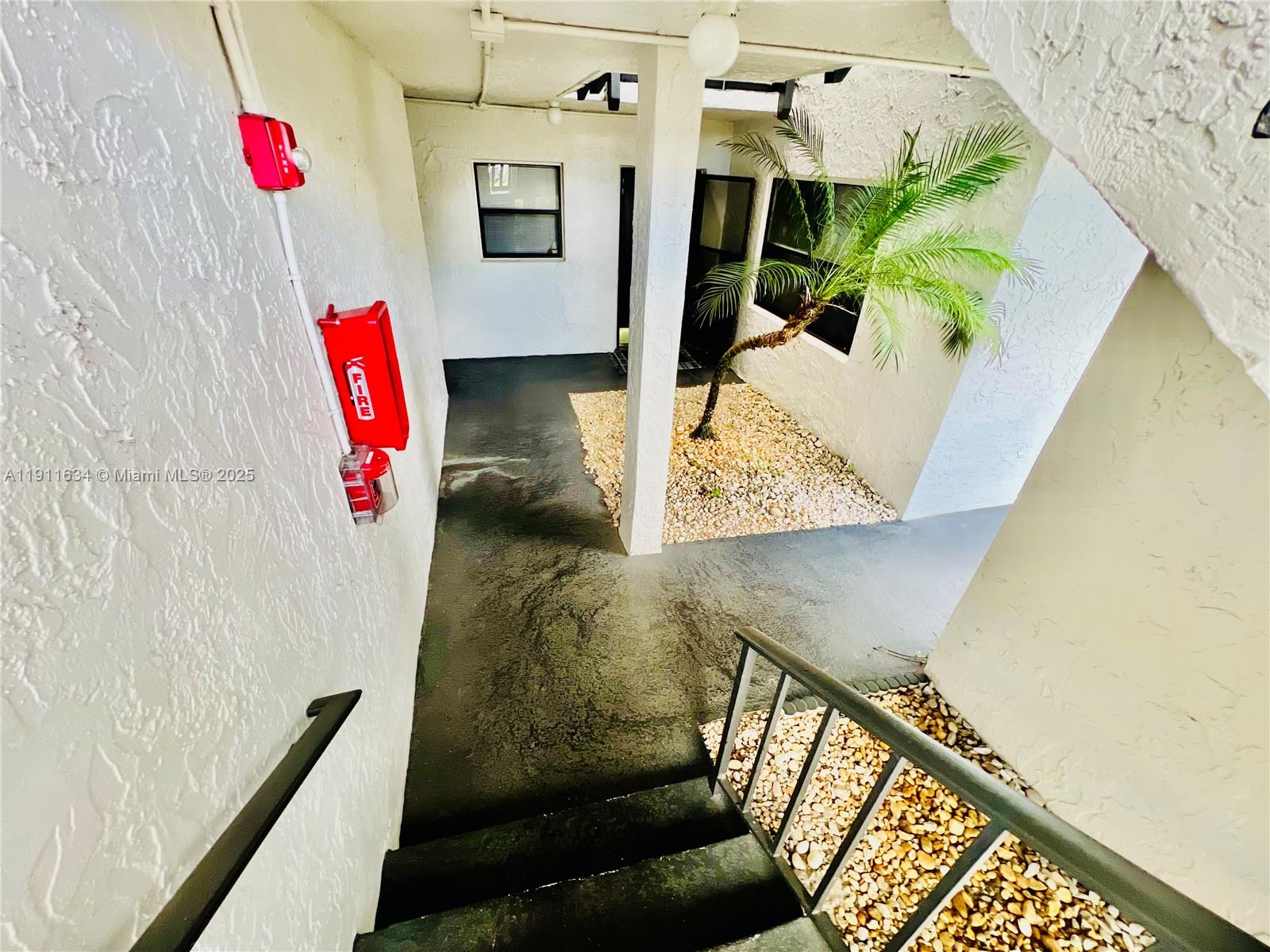 MANARANDA VILLAGE CONDO - Residential Lease