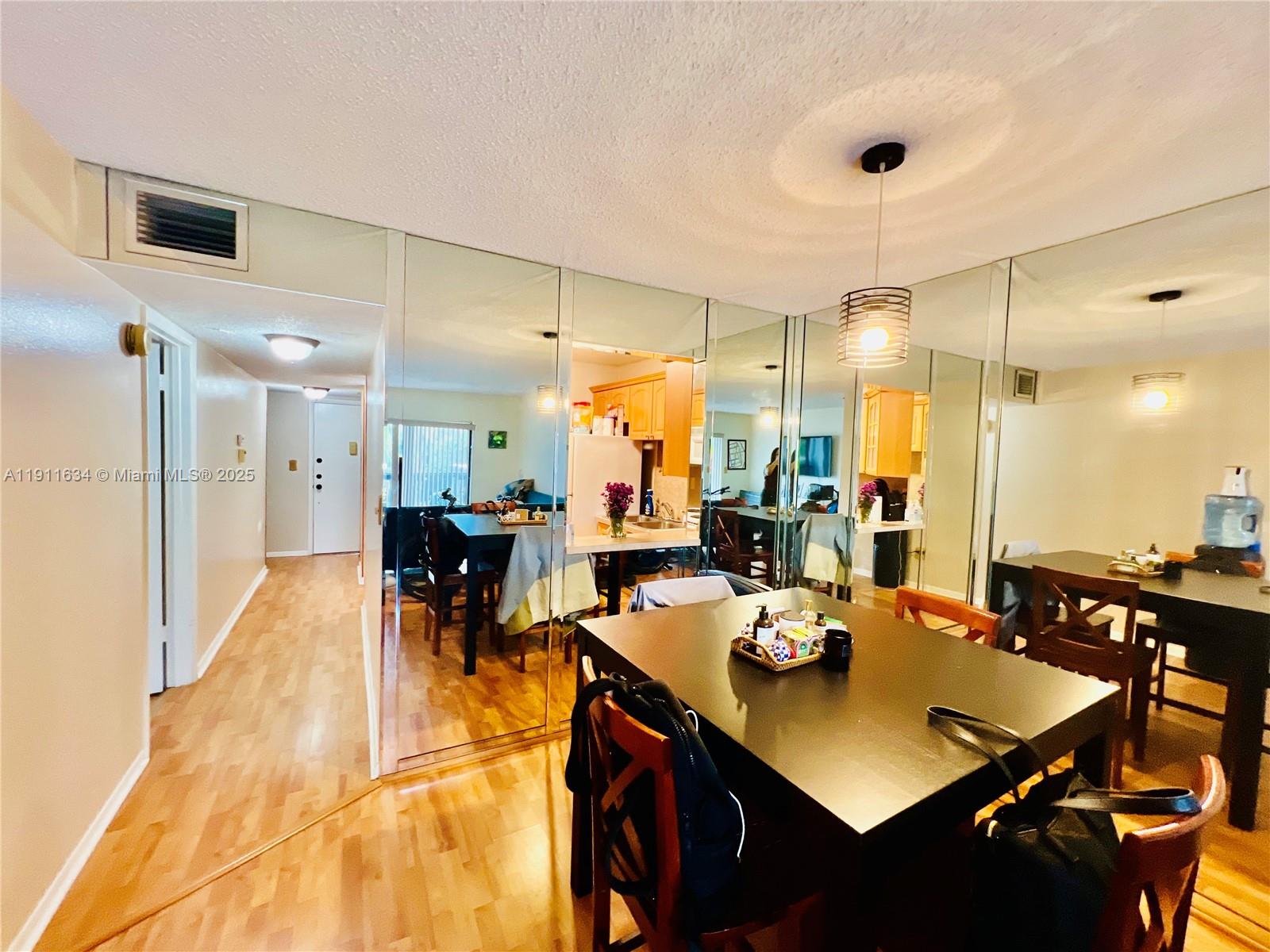 MANARANDA VILLAGE CONDO - Residential Lease