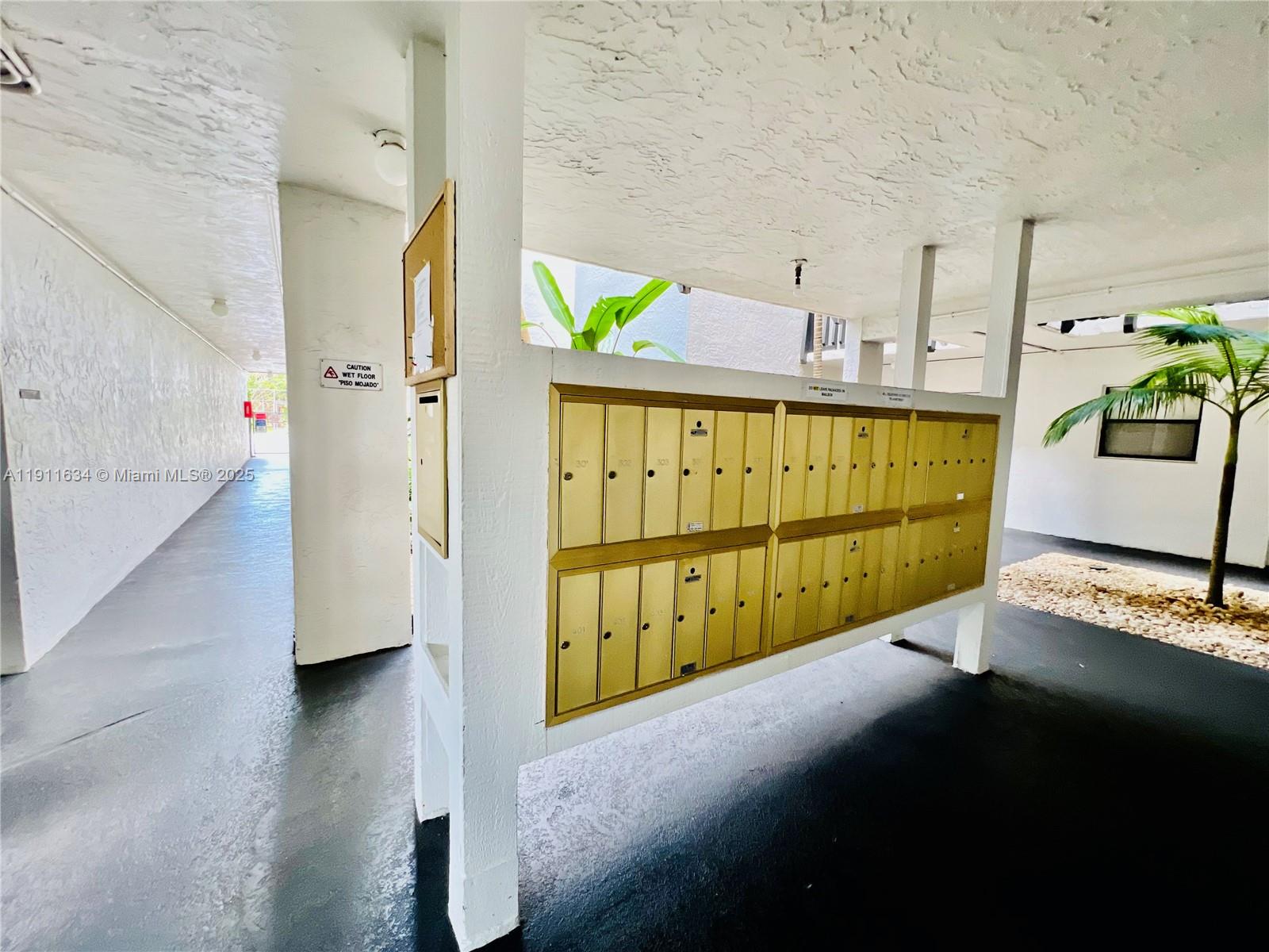 MANARANDA VILLAGE CONDO - Residential Lease