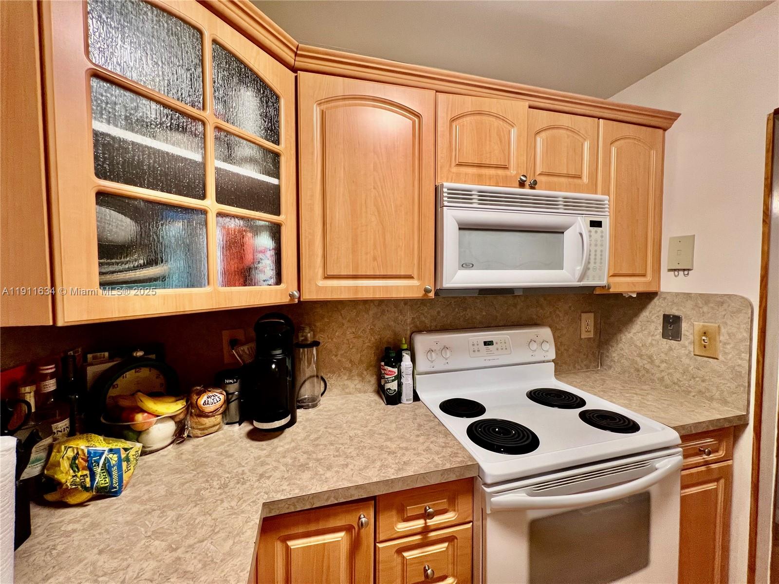 MANARANDA VILLAGE CONDO - Residential Lease