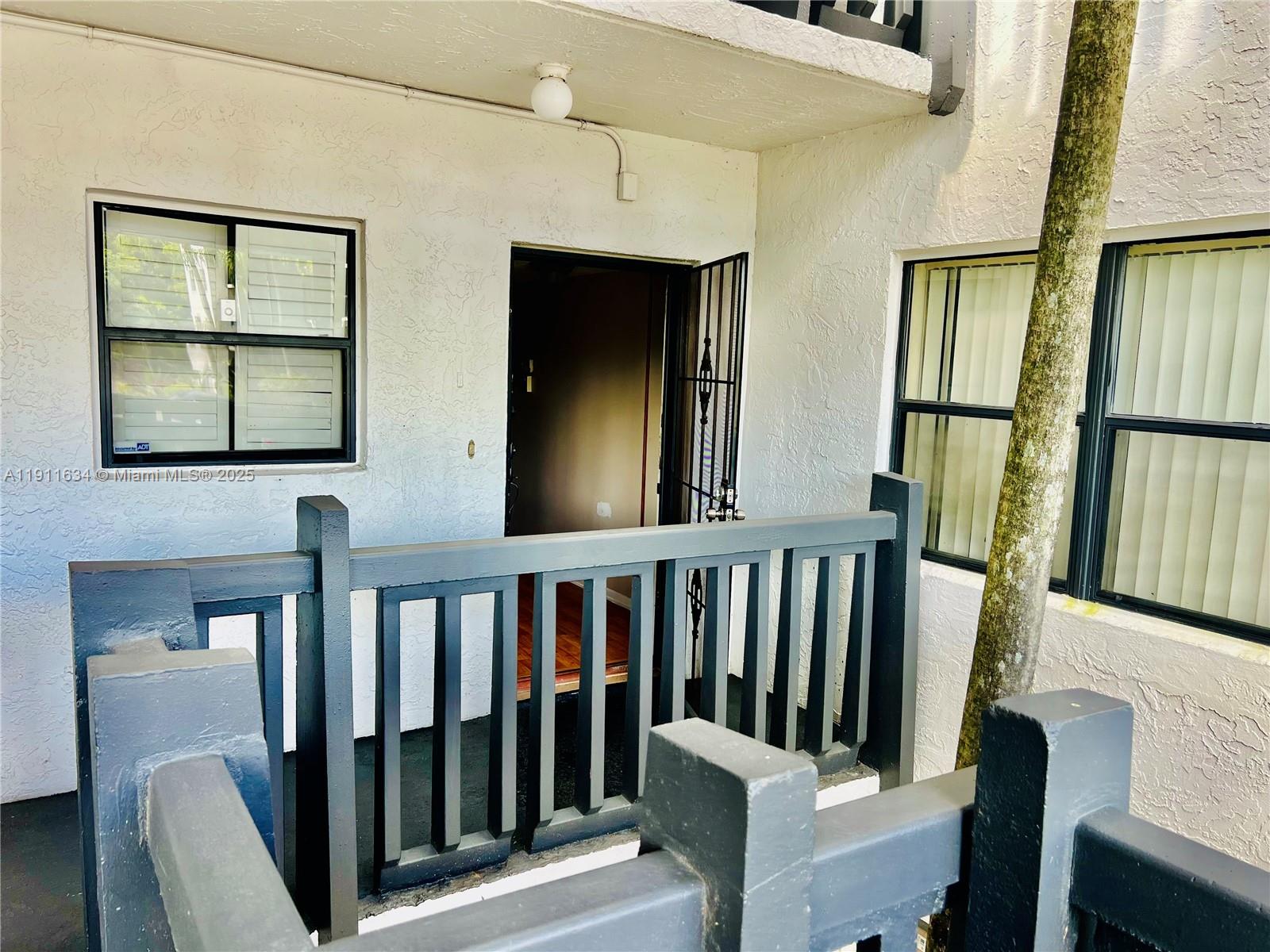 MANARANDA VILLAGE CONDO - Residential Lease