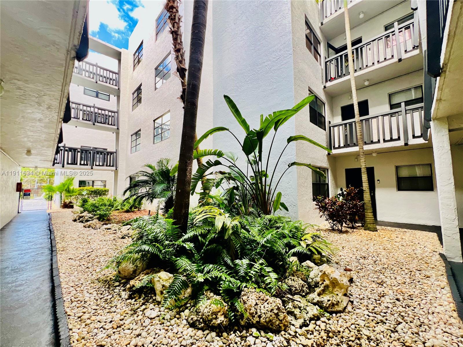 MANARANDA VILLAGE CONDO - Residential Lease