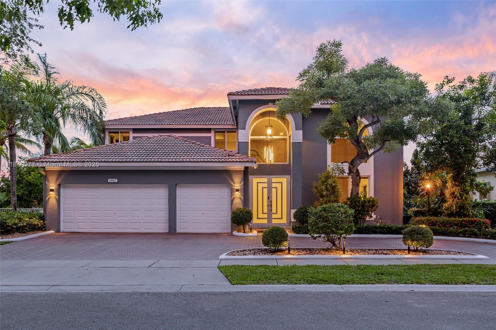 1885 NW 139th Ter
