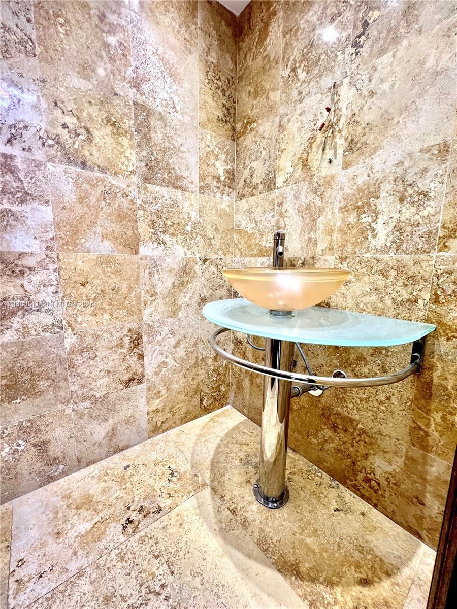 POINCIANA IS YT & RCQ CLU - Residential