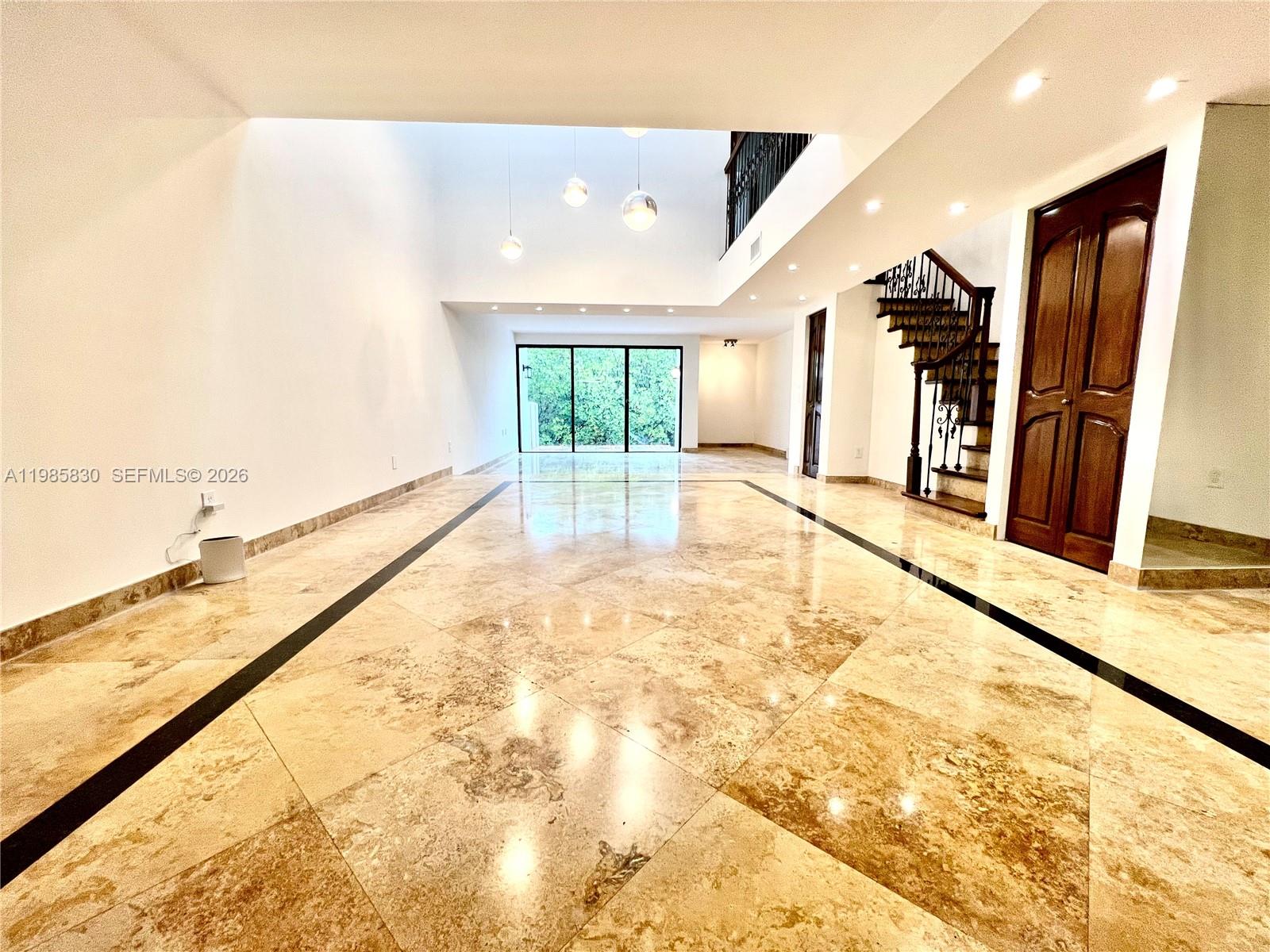 POINCIANA IS YT & RCQ CLU - Residential