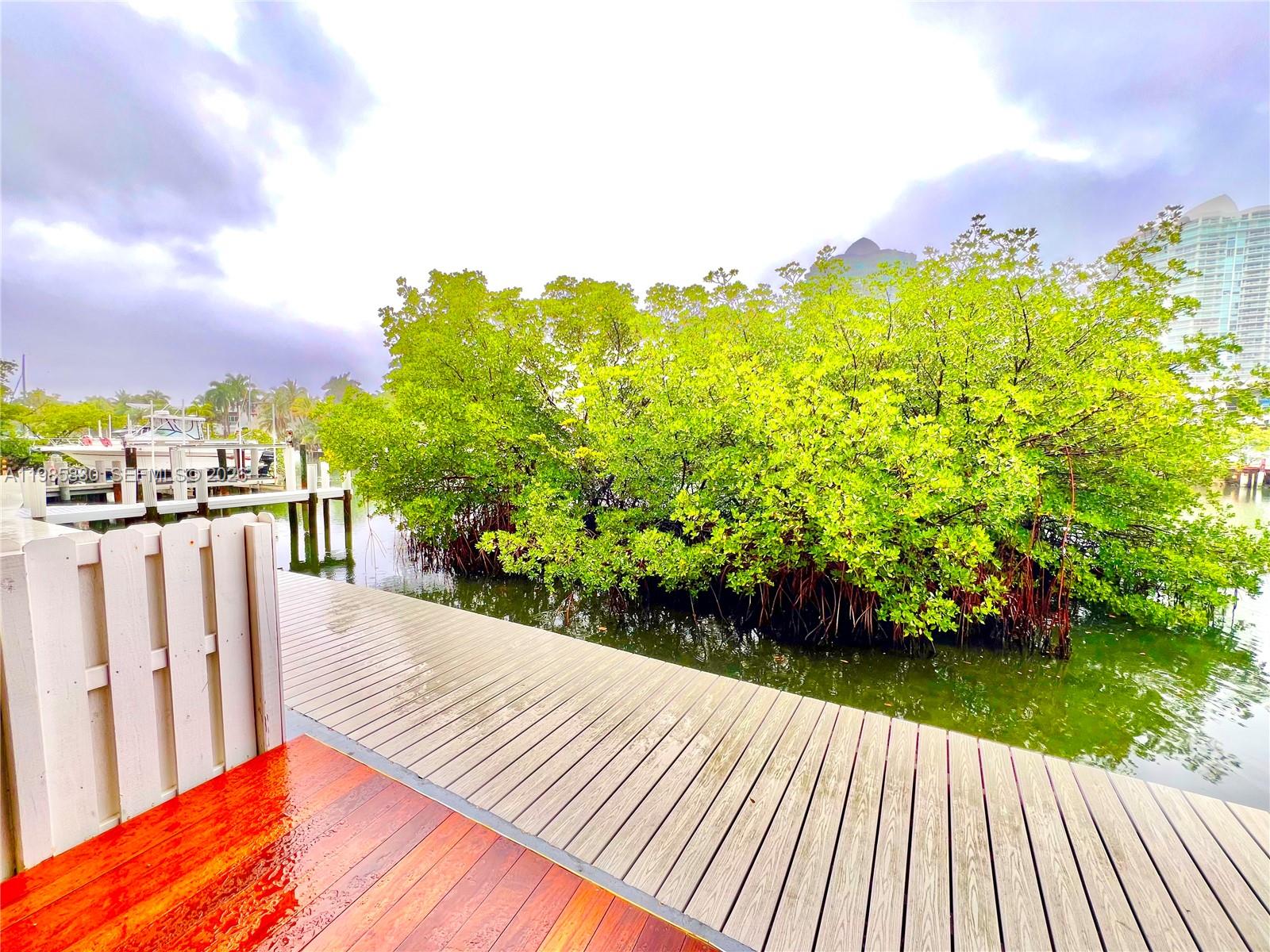 POINCIANA IS YT & RCQ CLU - Residential