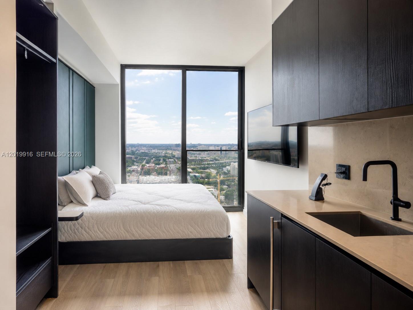 MIAMI NORTH - Residential