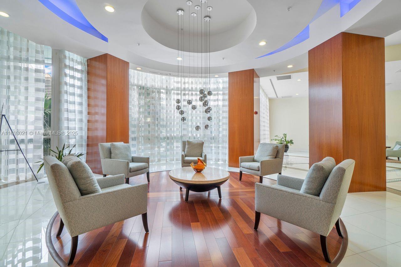 LA GORCE PALACE CONDO - Residential