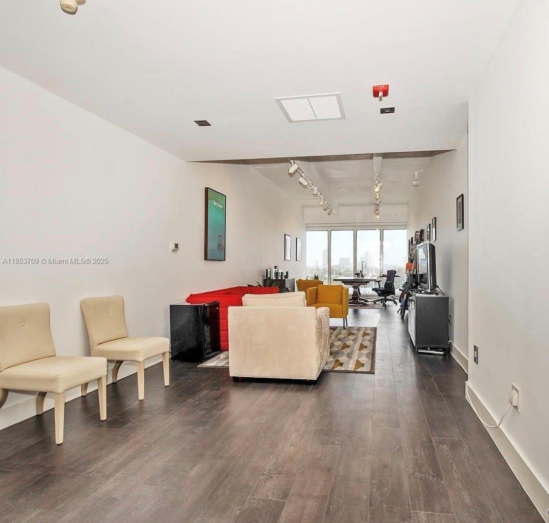 1680 Michigan Ave 1022A