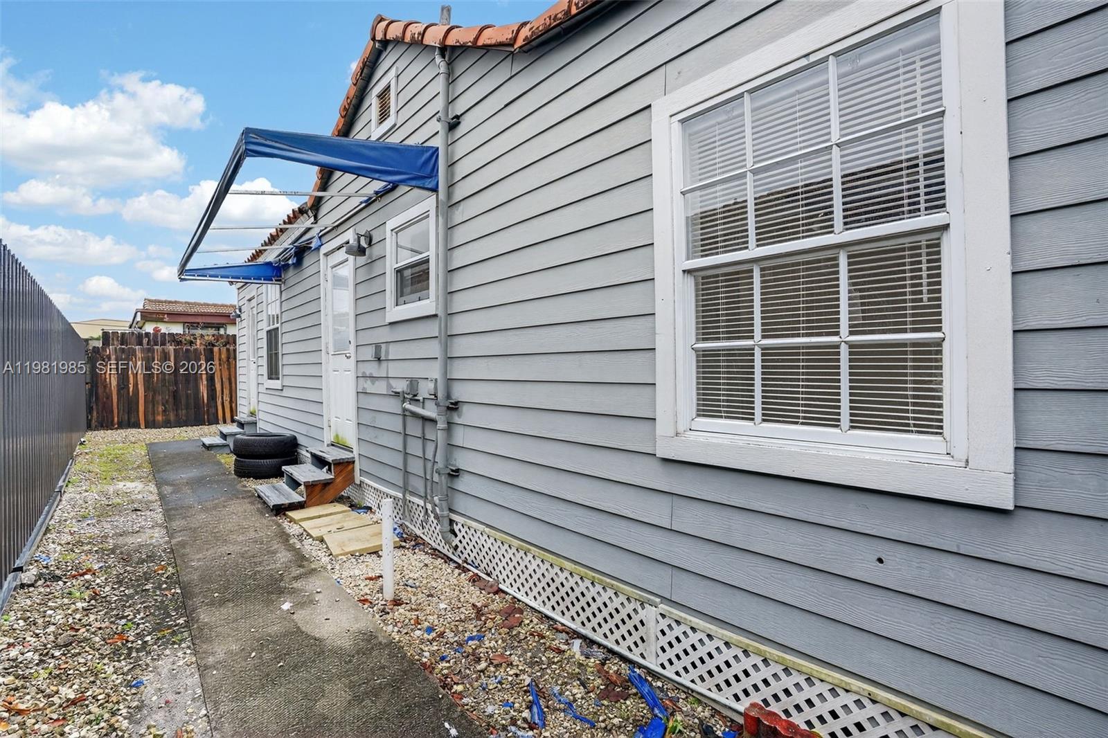 TAMIAMI CITY REVISED - Residential Lease